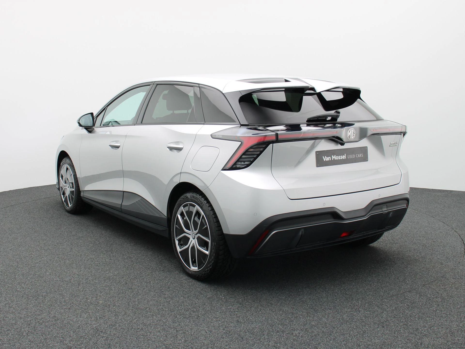 MG MG4 64 kWh Luxury