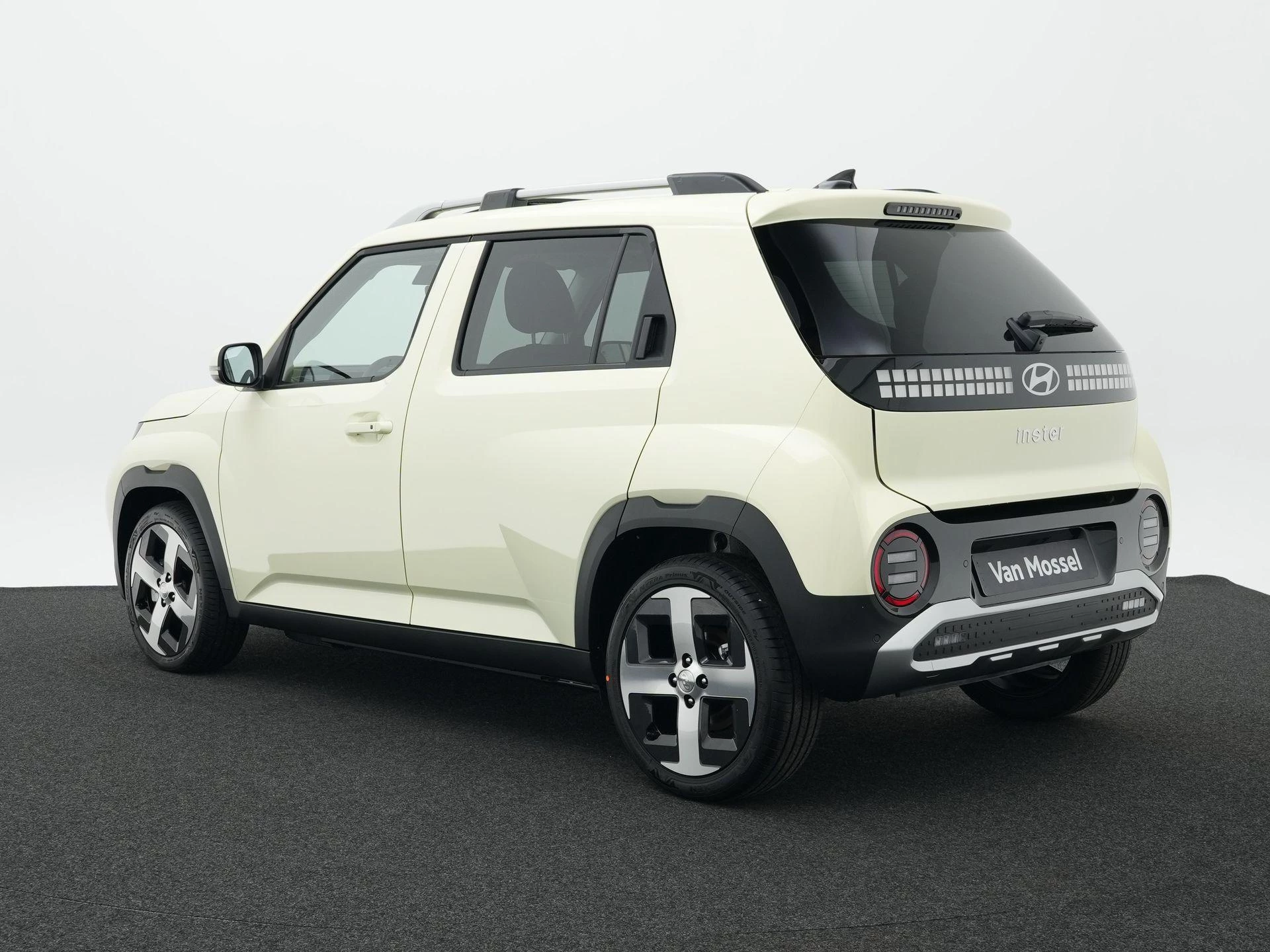 Hyundai-Inster-image-1