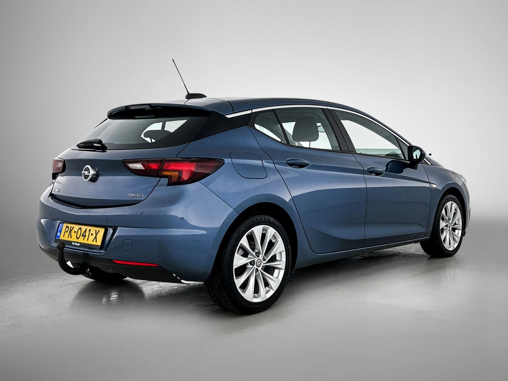 Opel-Astra-image-3
