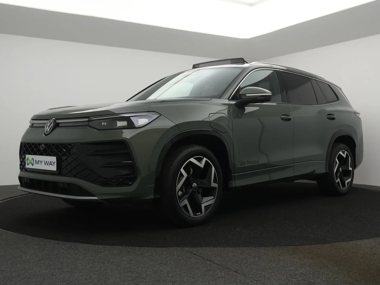 Volkswagen-Tayron-image-0