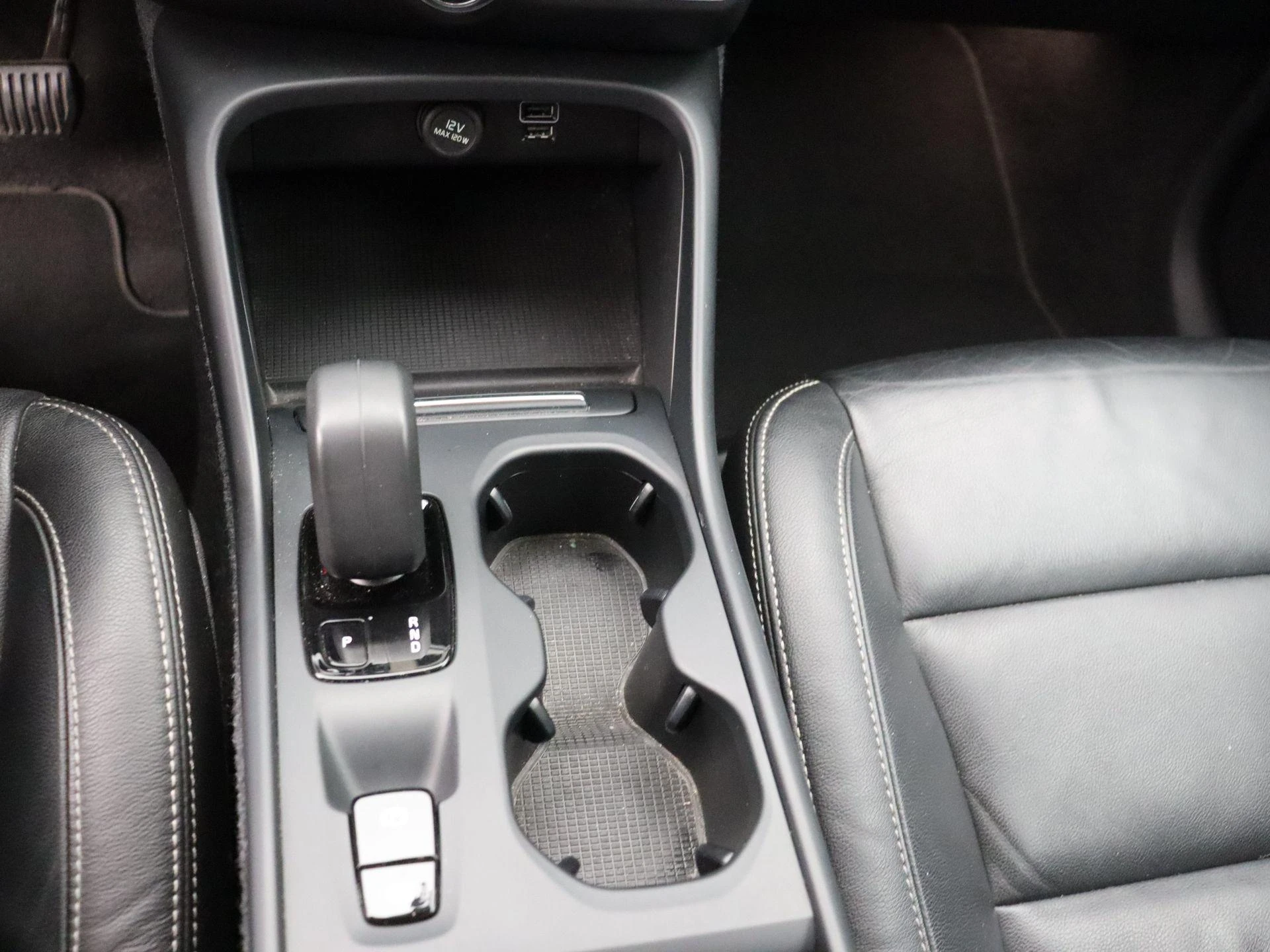 Volvo-XC40-image-13