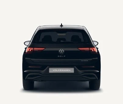 Volkswagen-Golf-image-4