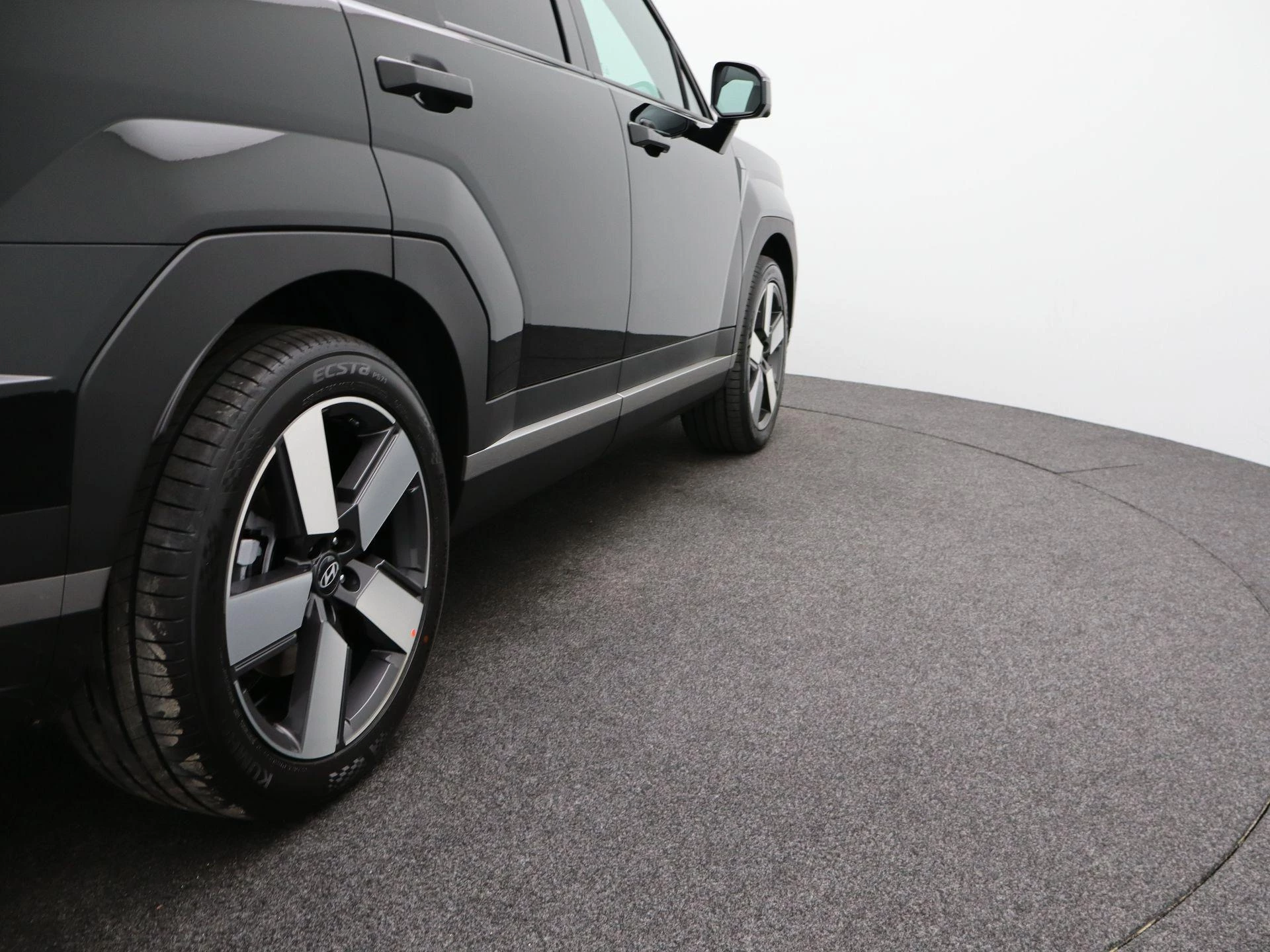 Hyundai-Santa Fe-image-41