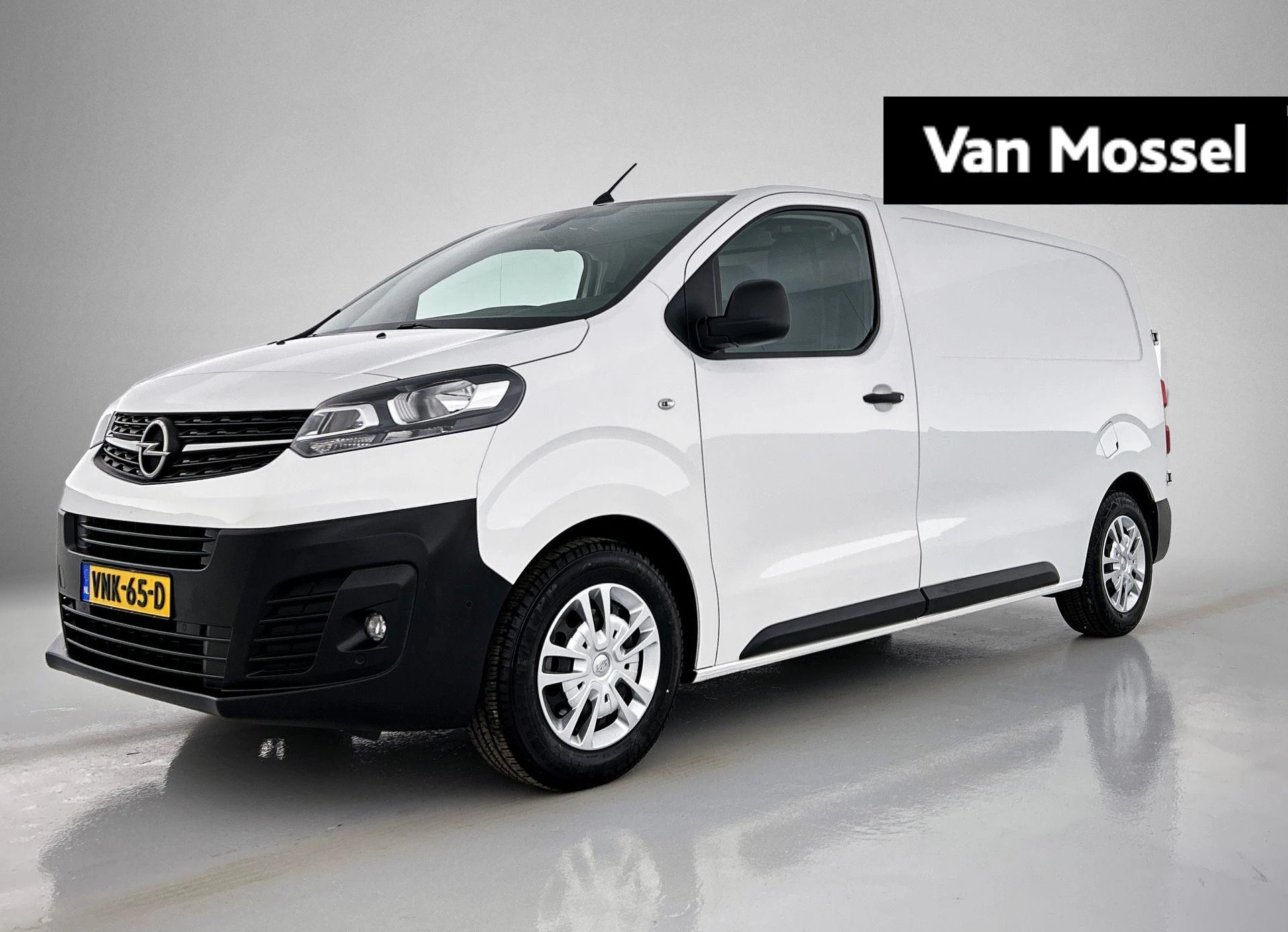 Opel-Vivaro-image-0