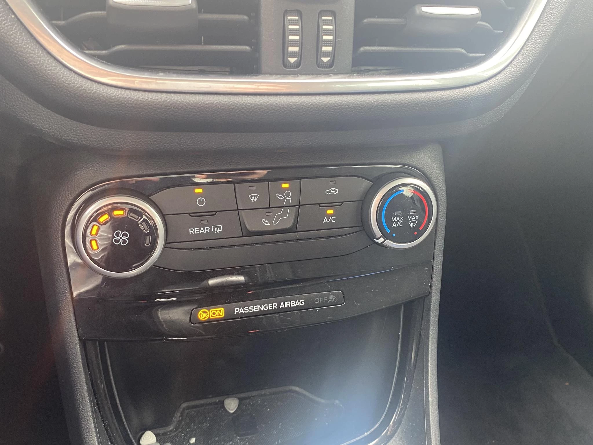 Ford Puma 1.0 EcoBoost Titanium