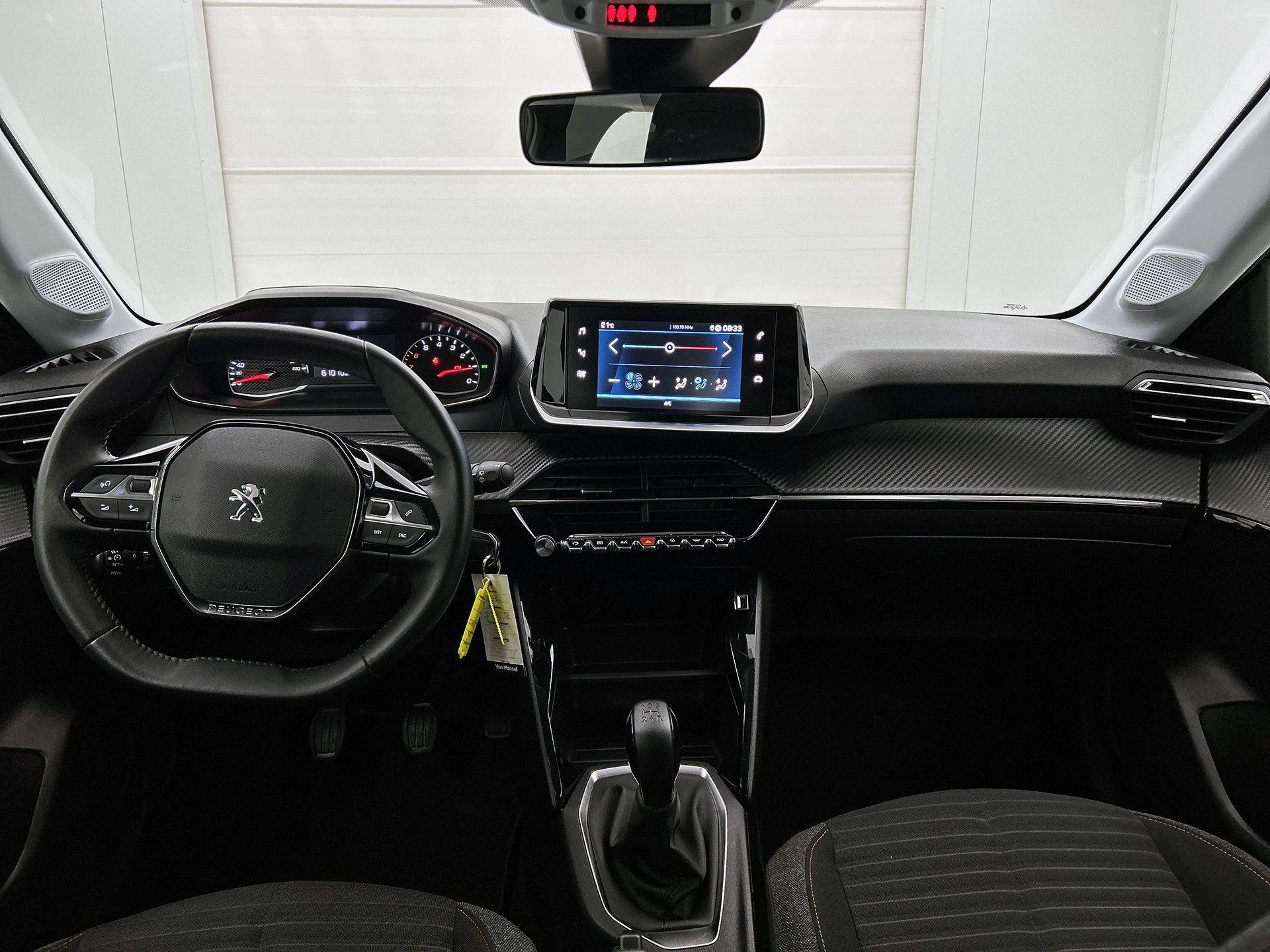 Peugeot-208-image-15