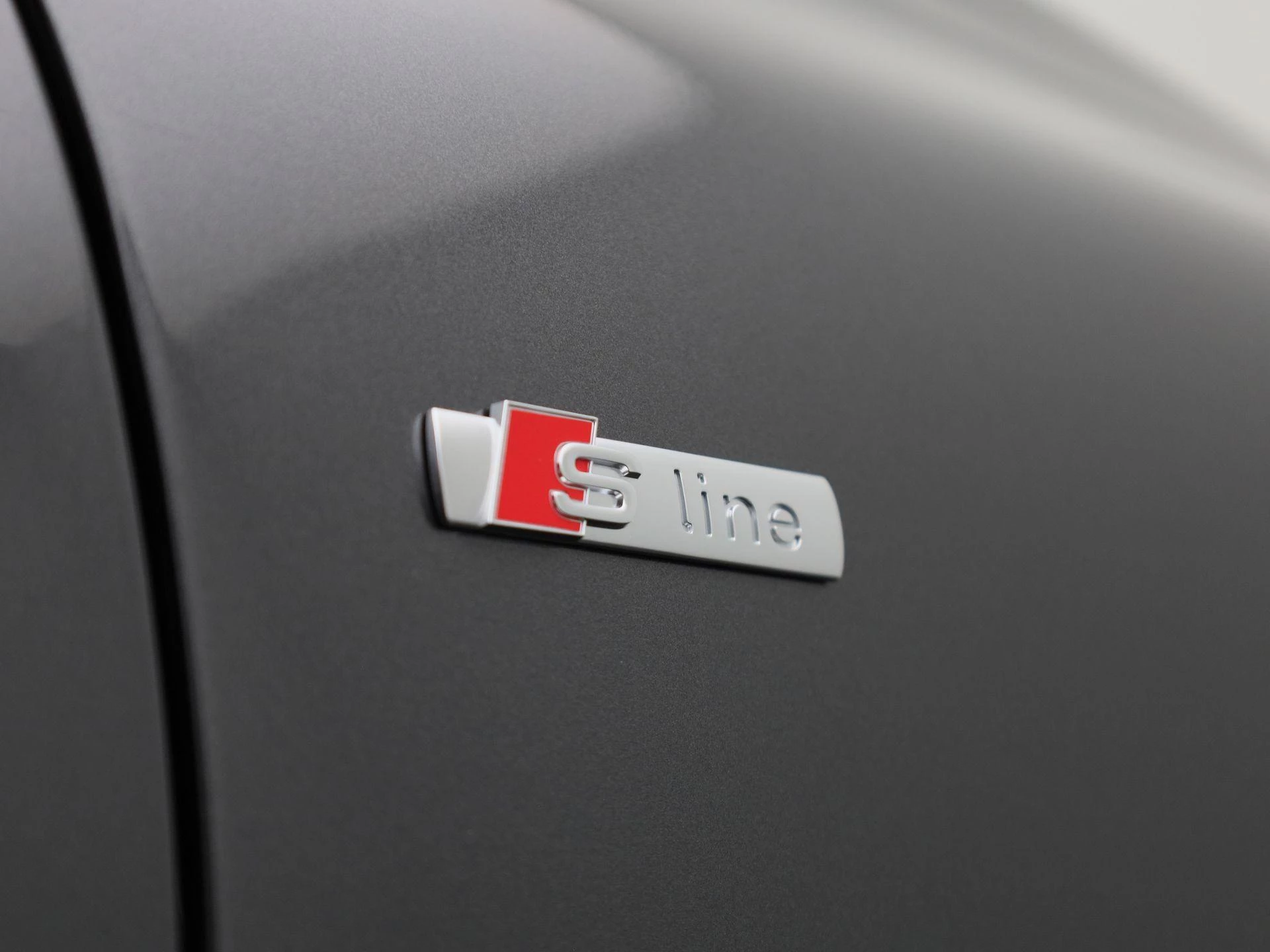 Audi-A6 Avant e-tron-image-60