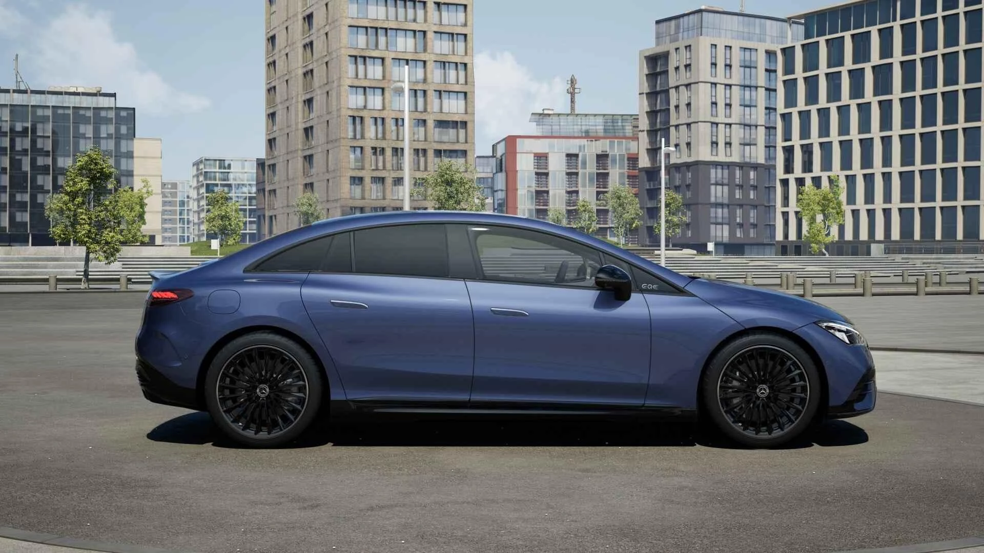 Mercedes-Benz-EQE-image-7