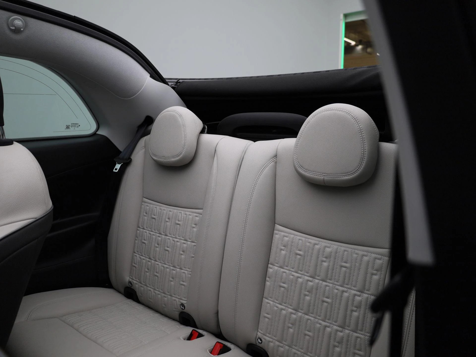 Fiat-500C-image-10