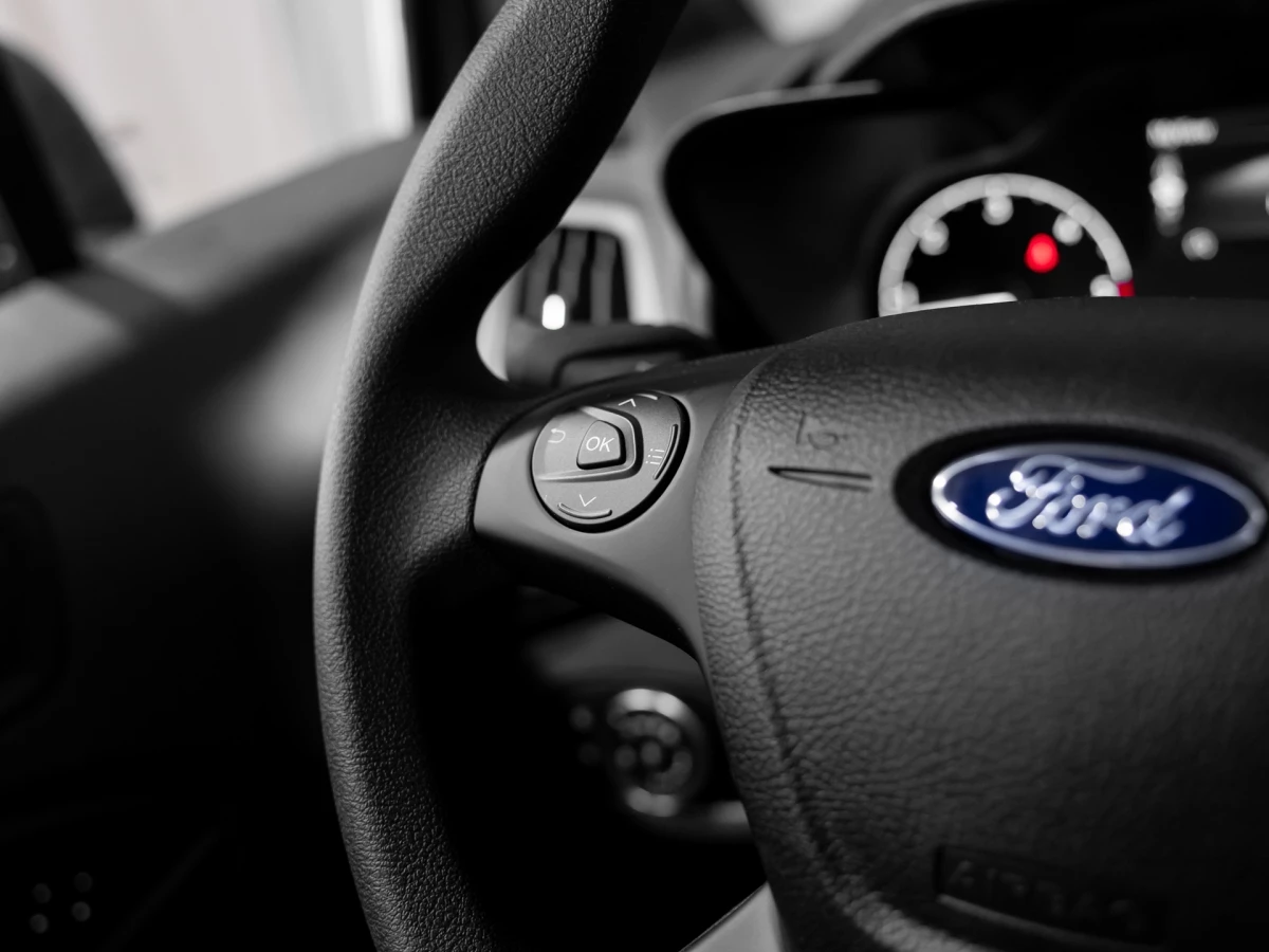 Ford-Transit Connect-image-13