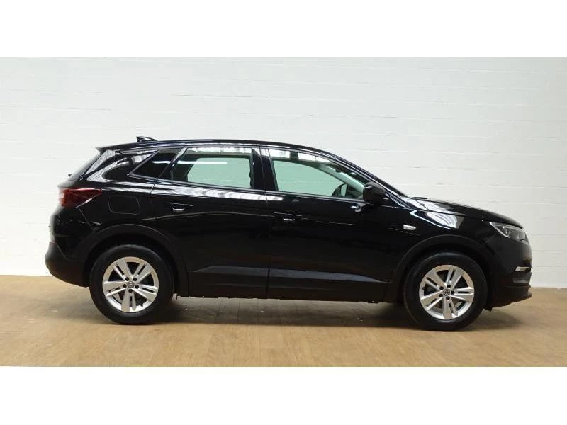 Opel-Grandland X-image-5