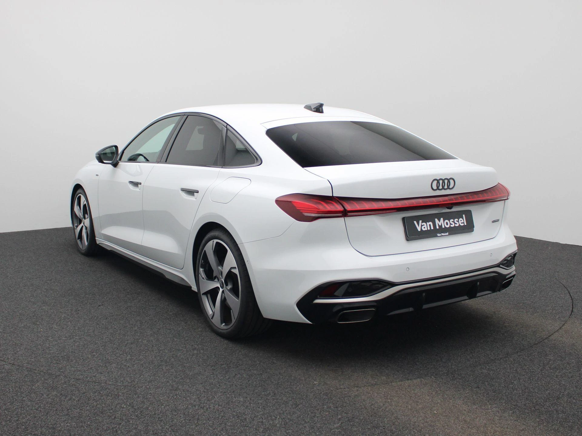 Audi A5 Limousine 2.0 e-hybrid quattro S edition 299 PK