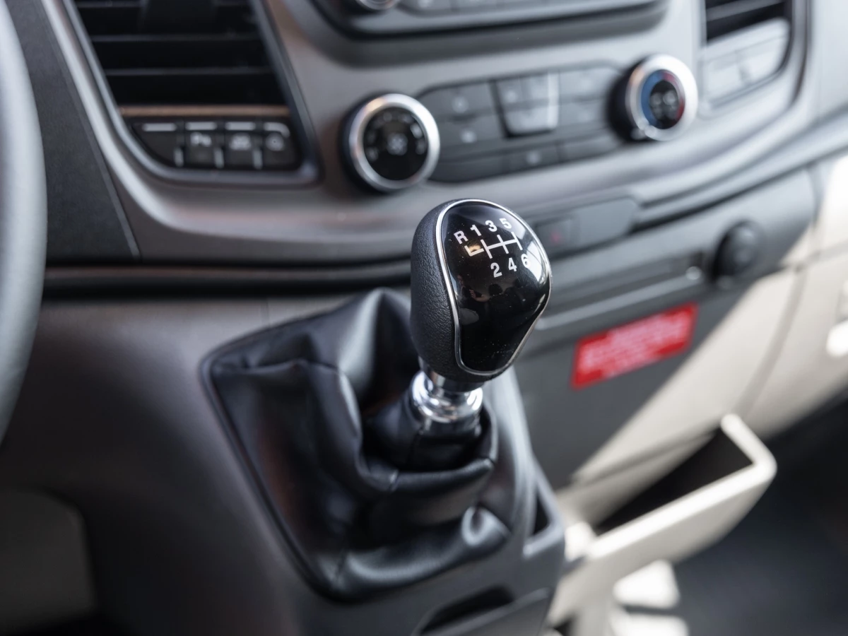 Ford-Transit-image-18