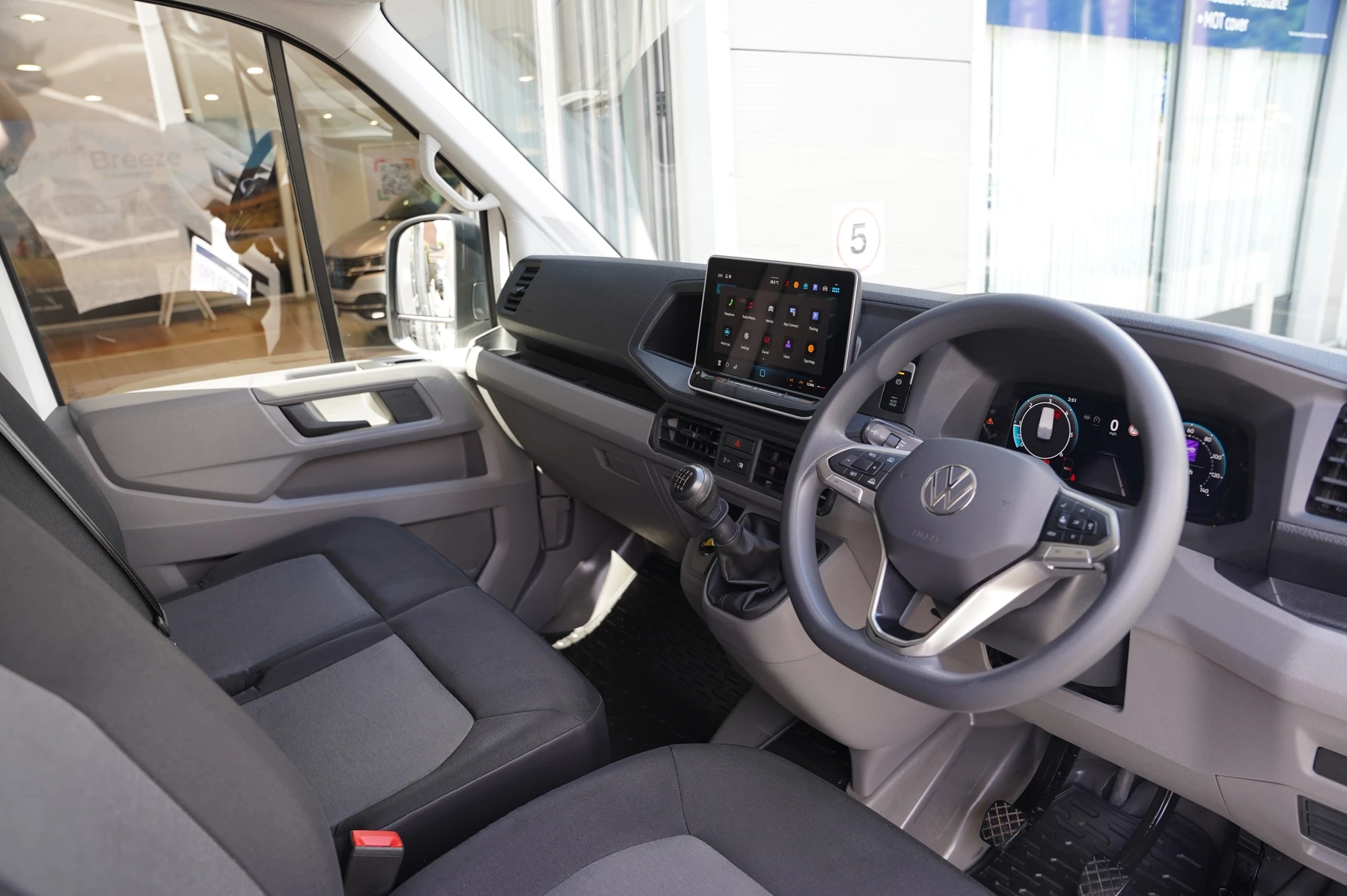 Volkswagen-Crafter-image-5