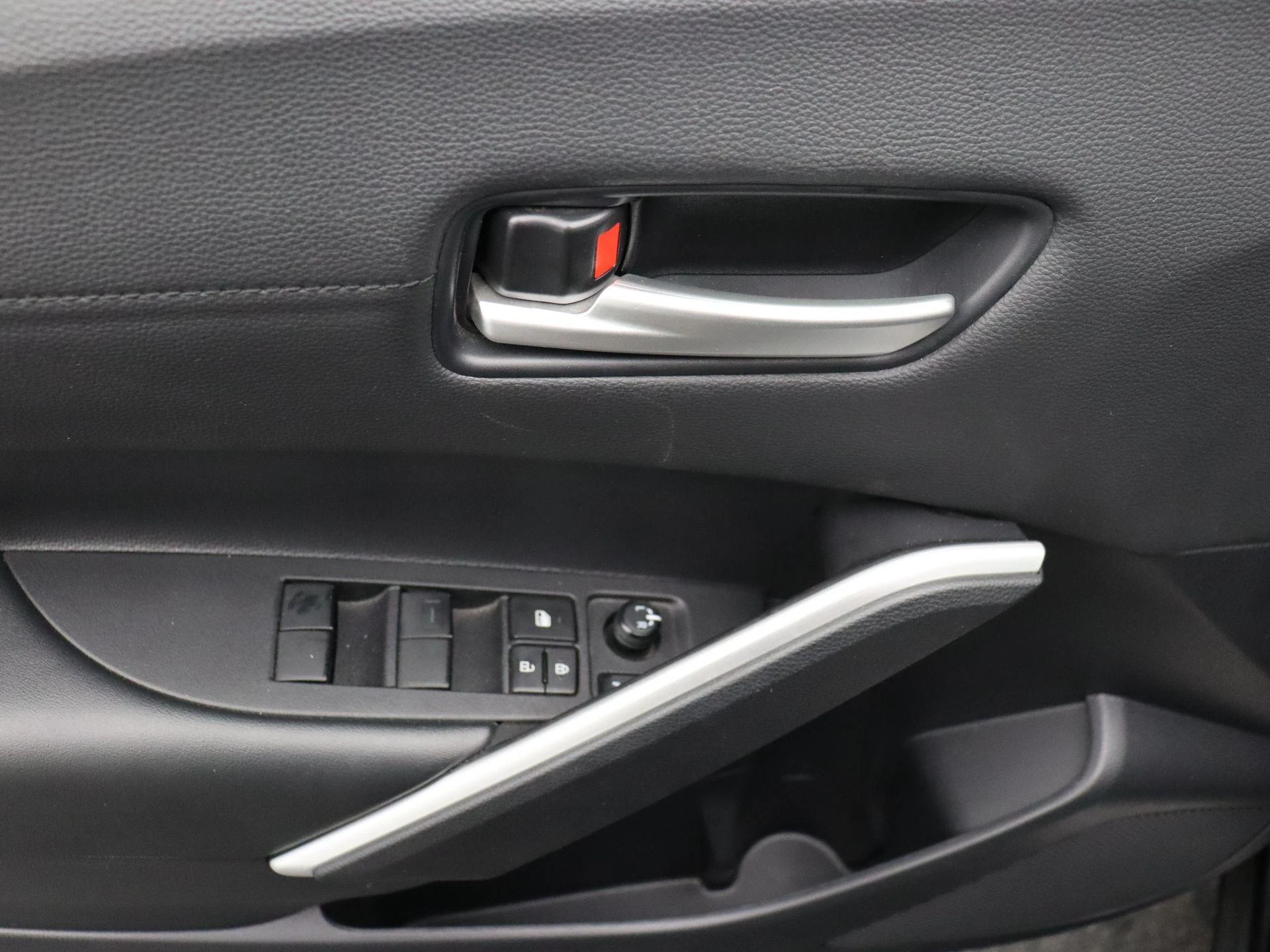 Toyota-Corolla Cross-image-9