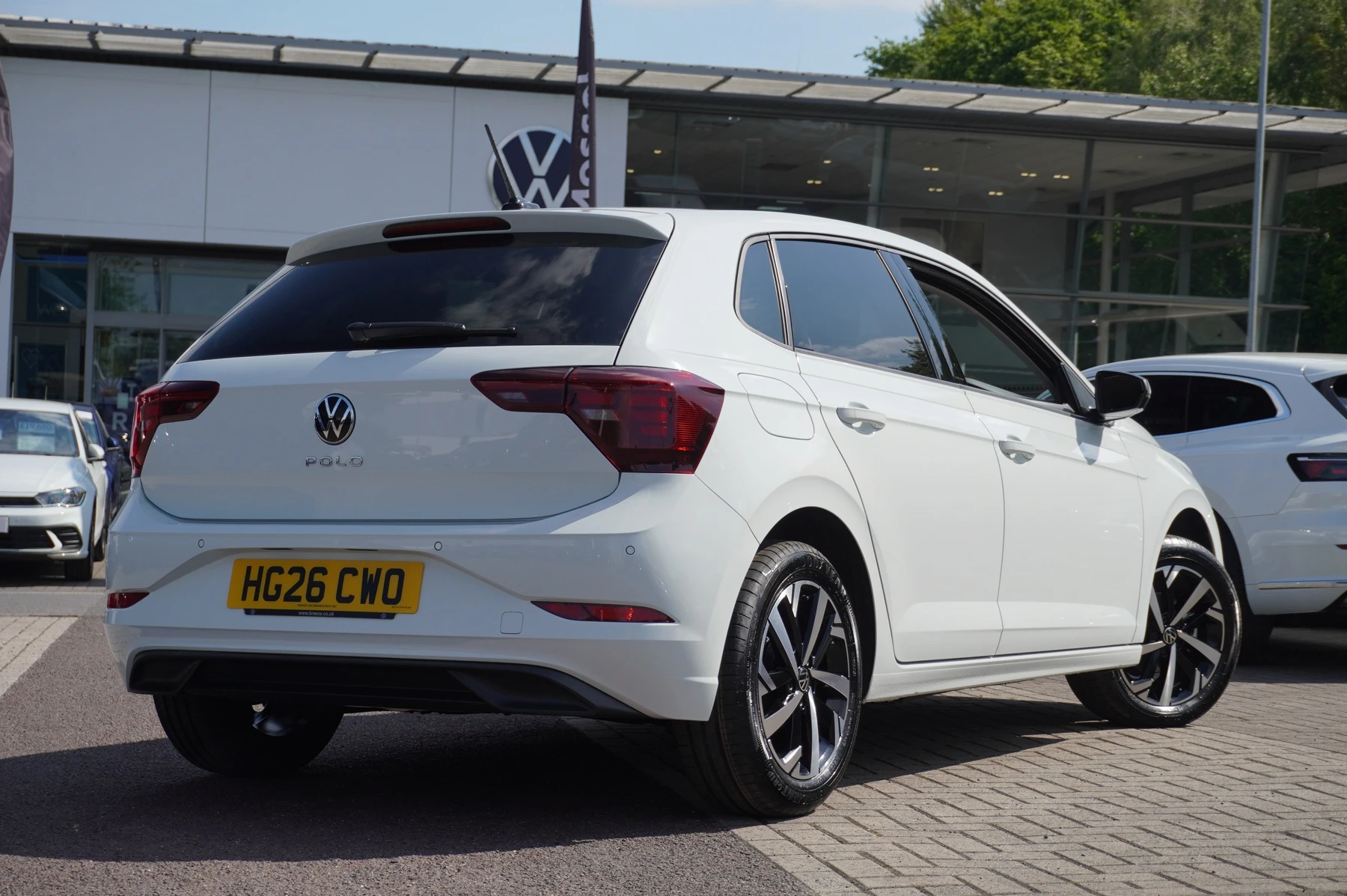 Volkswagen-Polo-image-12