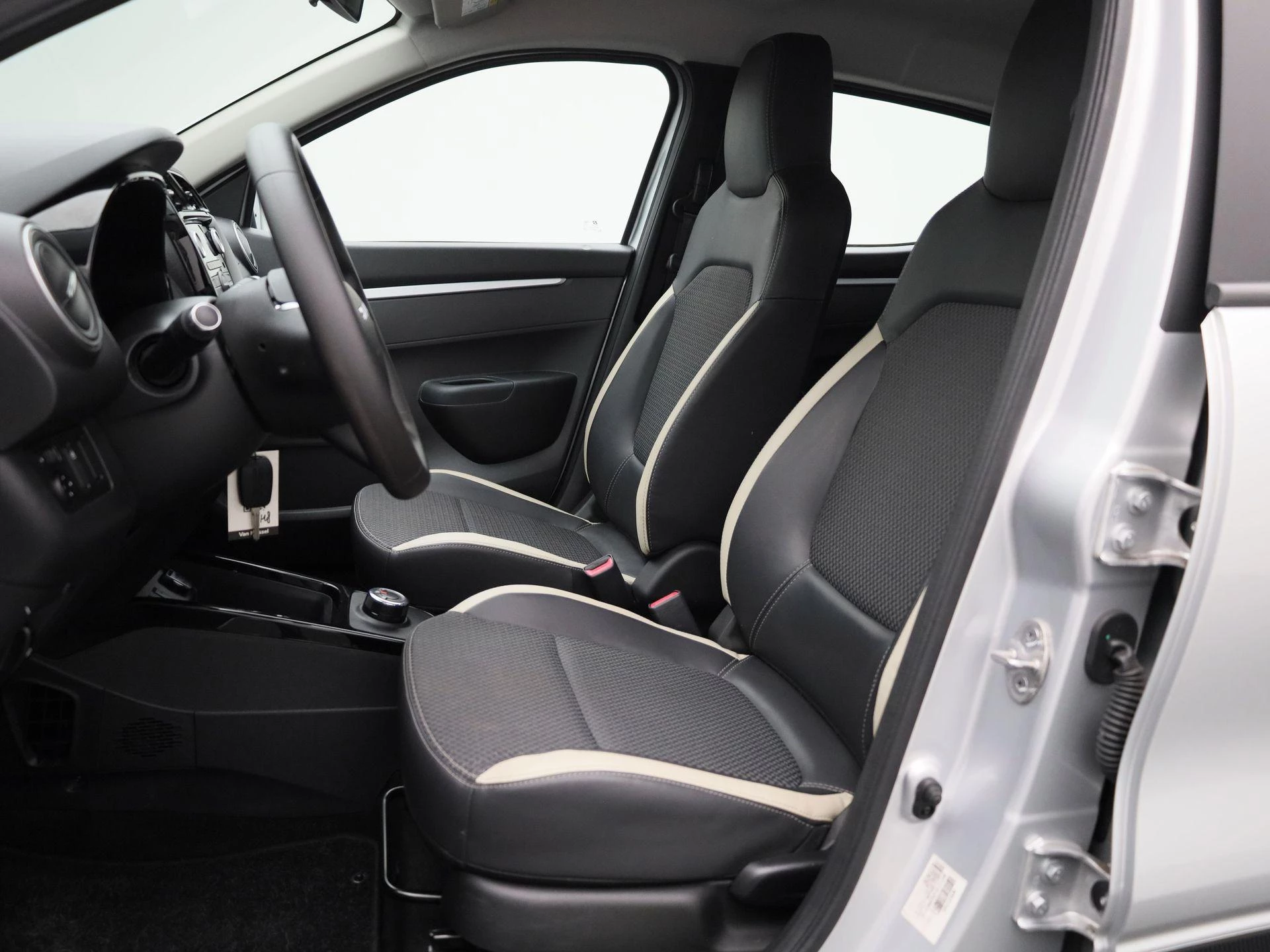 Dacia-Spring-image-7