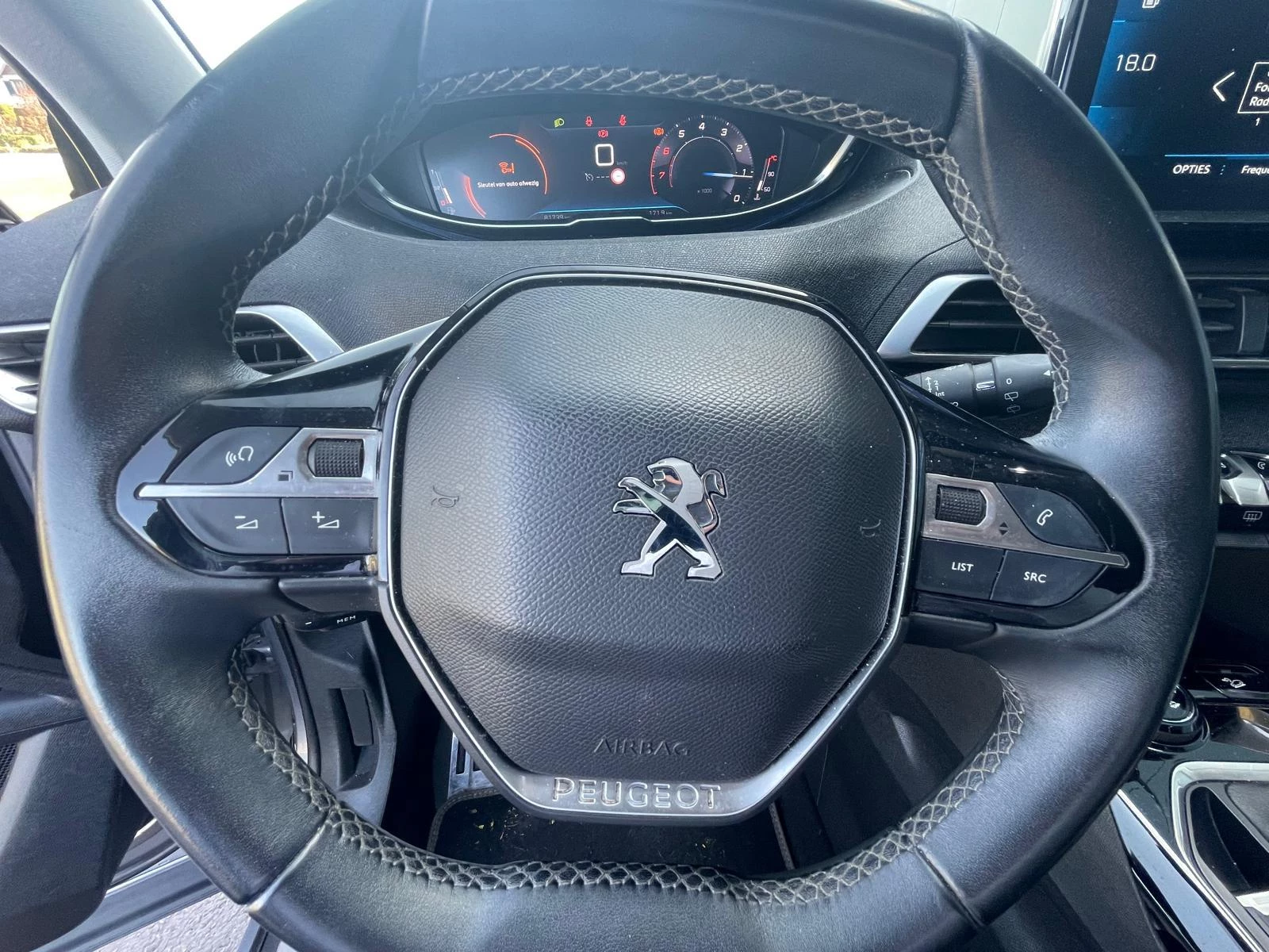 Peugeot 3008 1.2 PureTech 96kW S&S Roadtrip