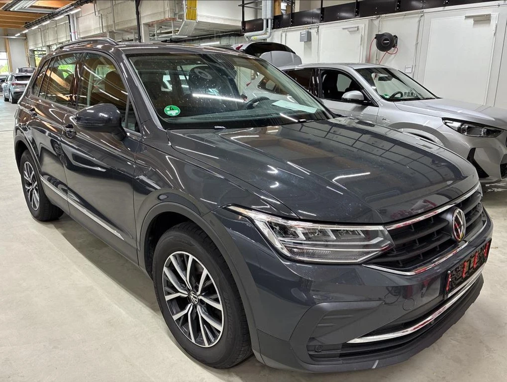 Volkswagen-Tiguan-image-1