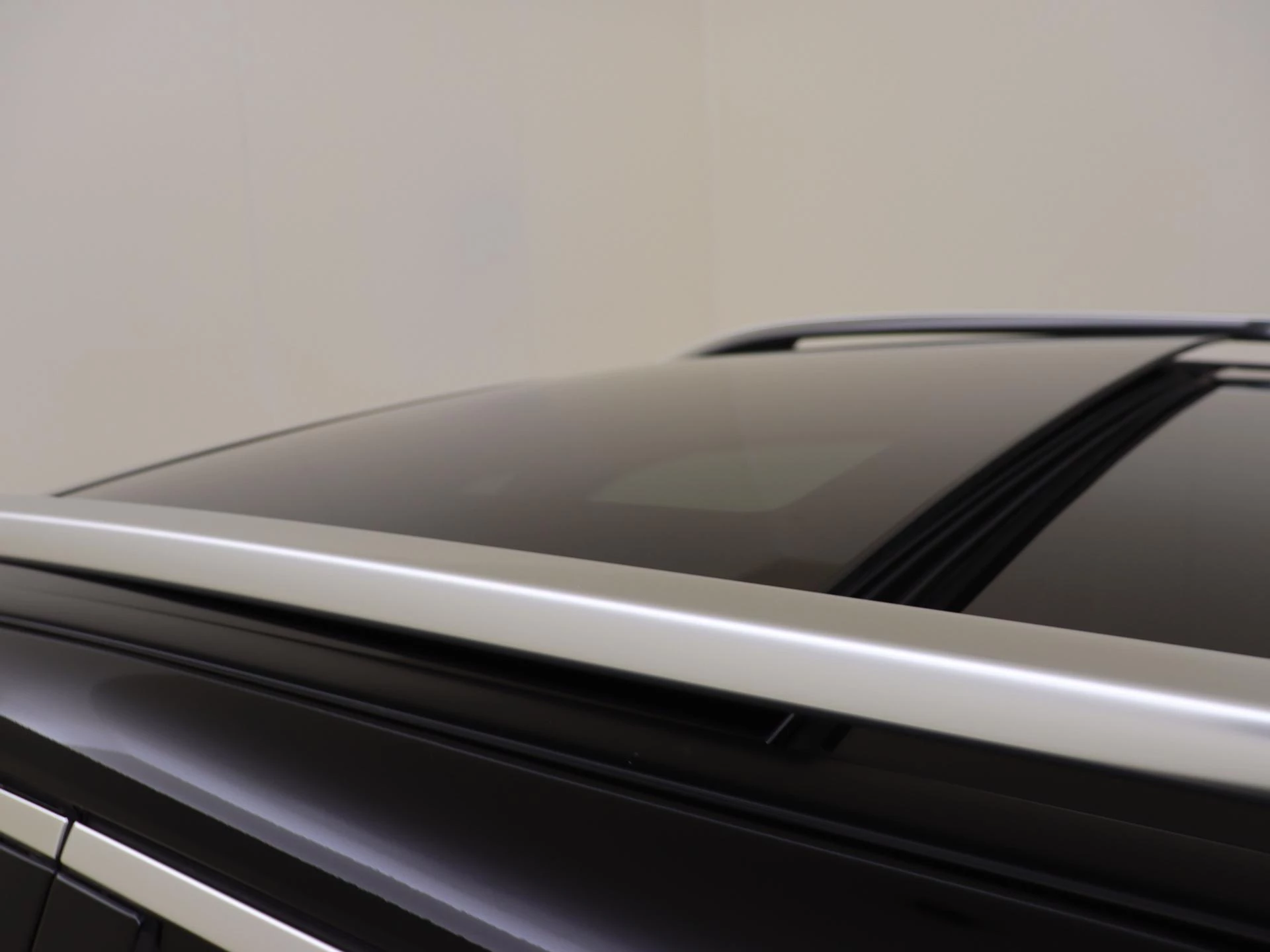 Mercedes-Benz-GLE-image-32