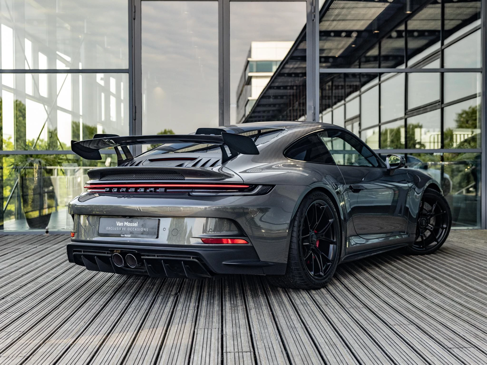 Porsche-911-image-4