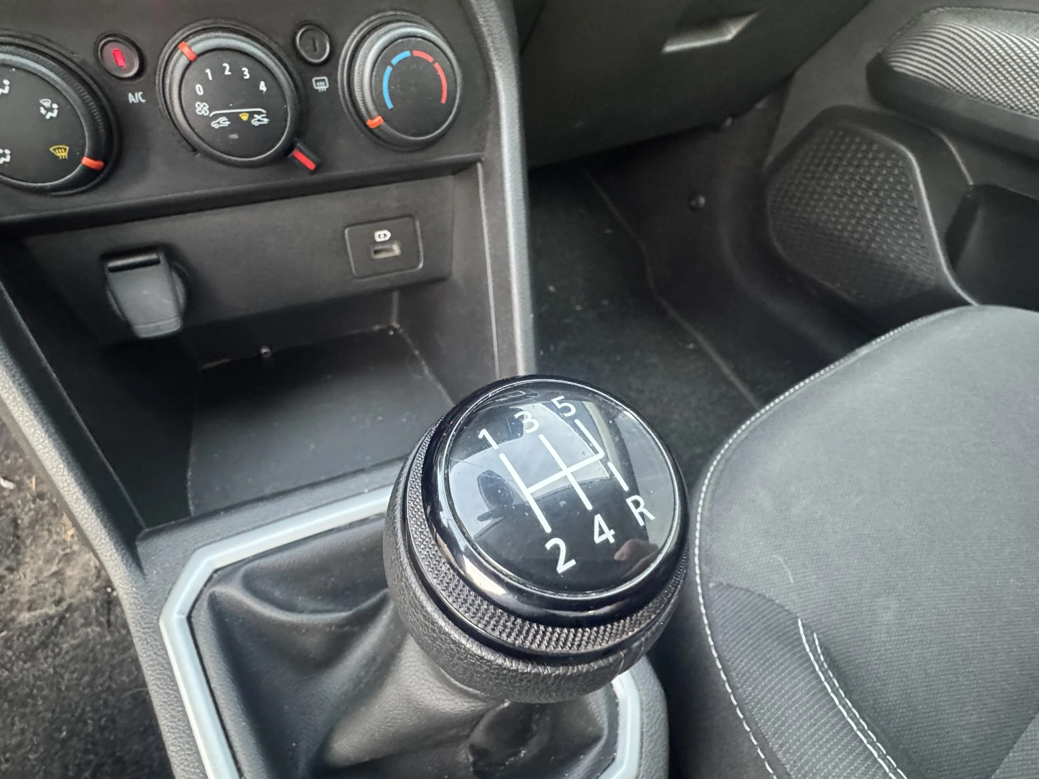 Dacia-Sandero-image-18