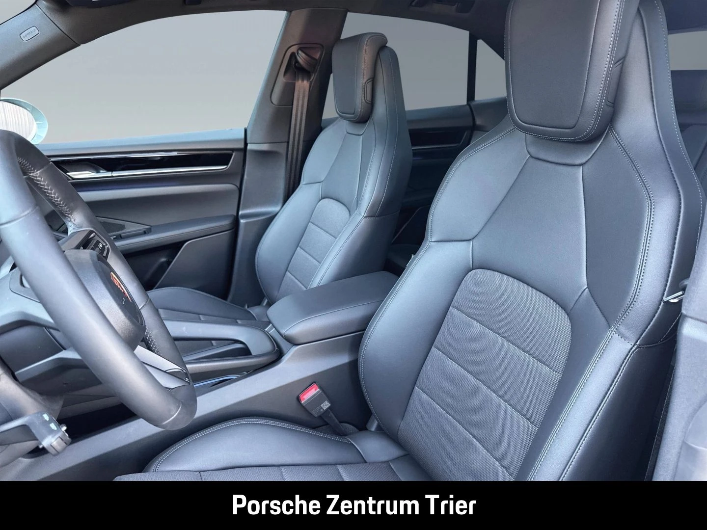 Porsche-Macan-image-4
