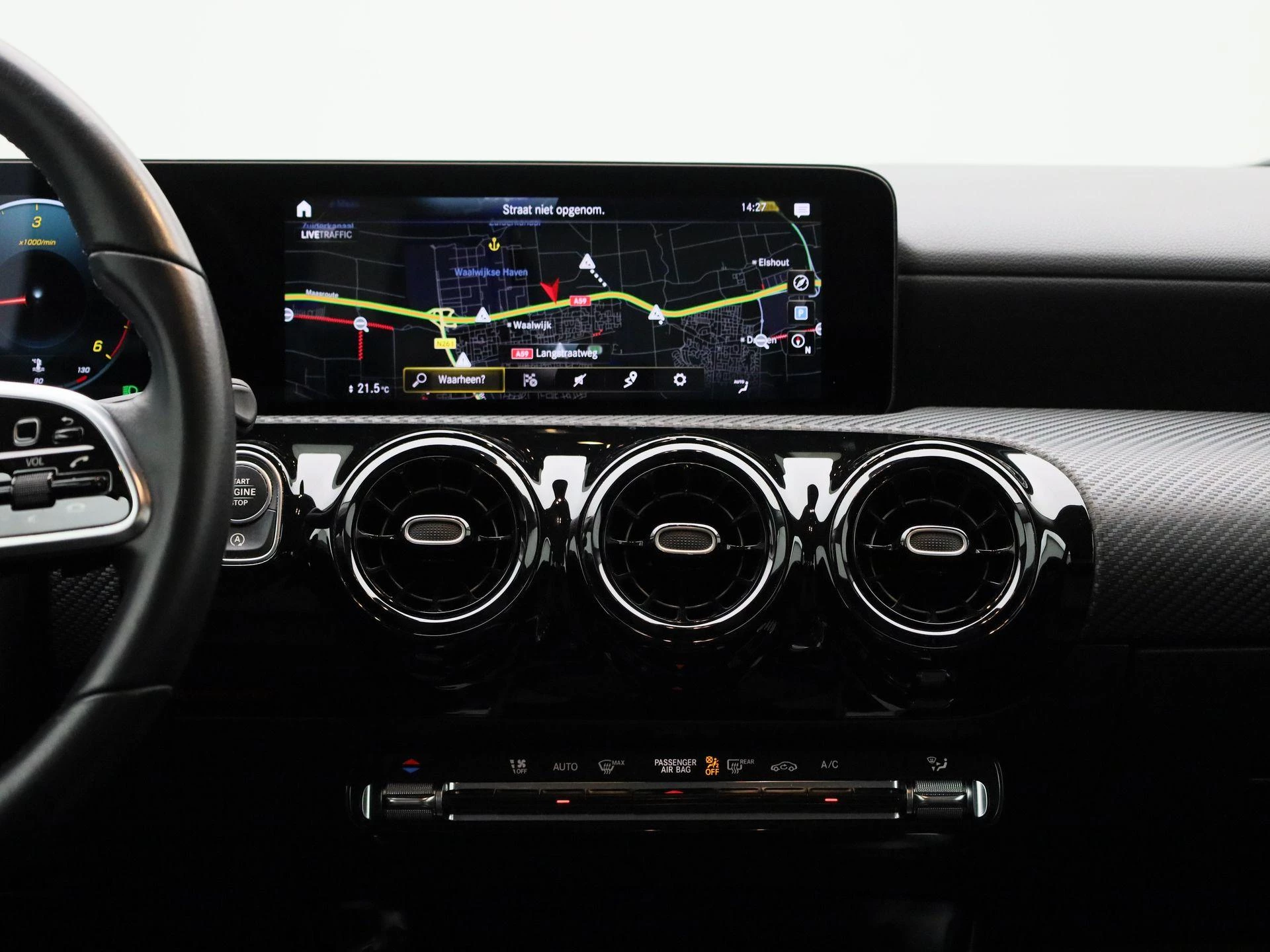 Mercedes-Benz-A-Klasse-image-8