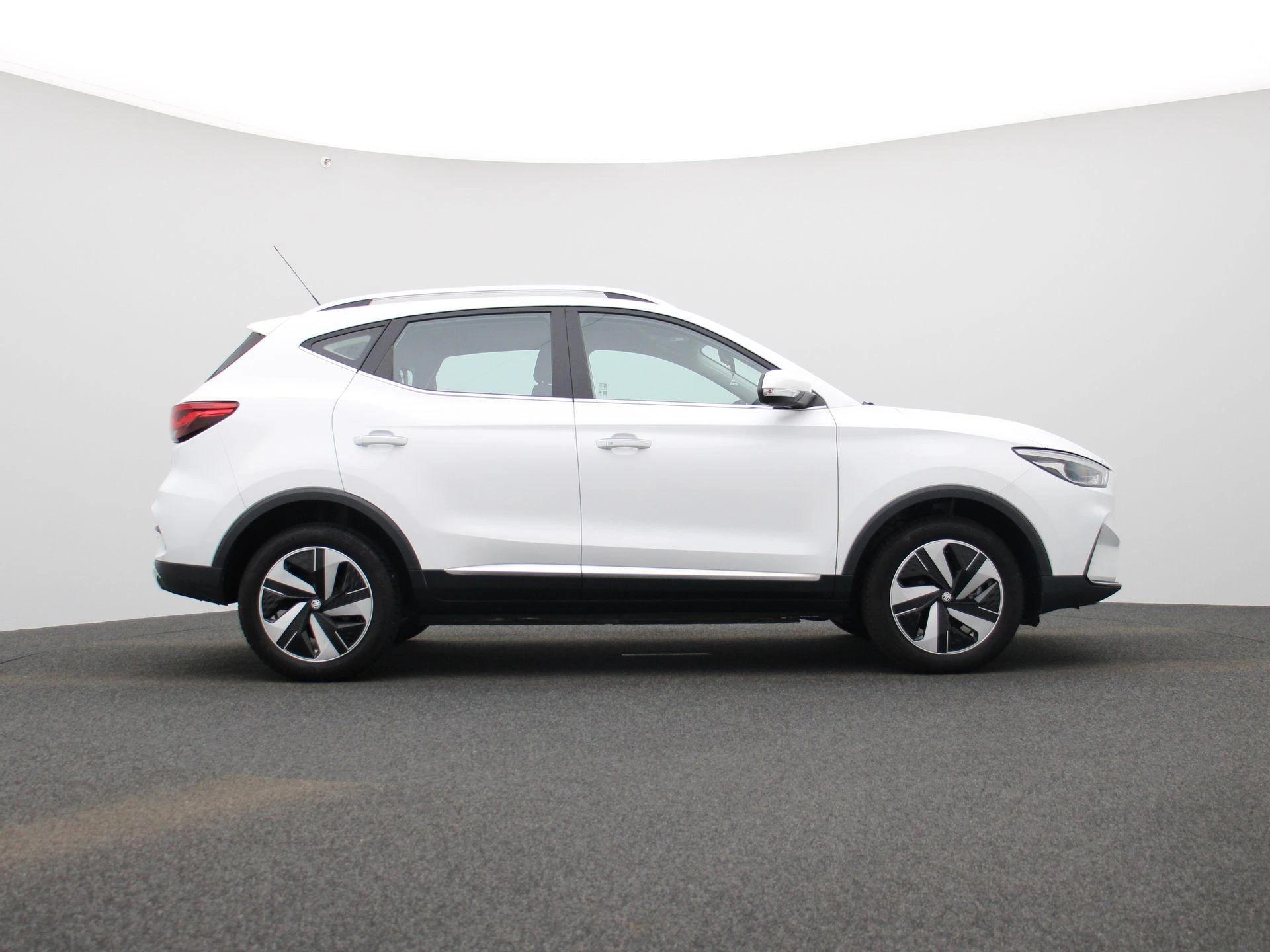 MG ZS Standard Range 51 kWh Comfort