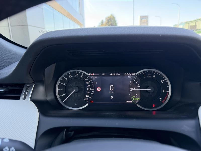 Land Rover-Discovery Sport-image-14