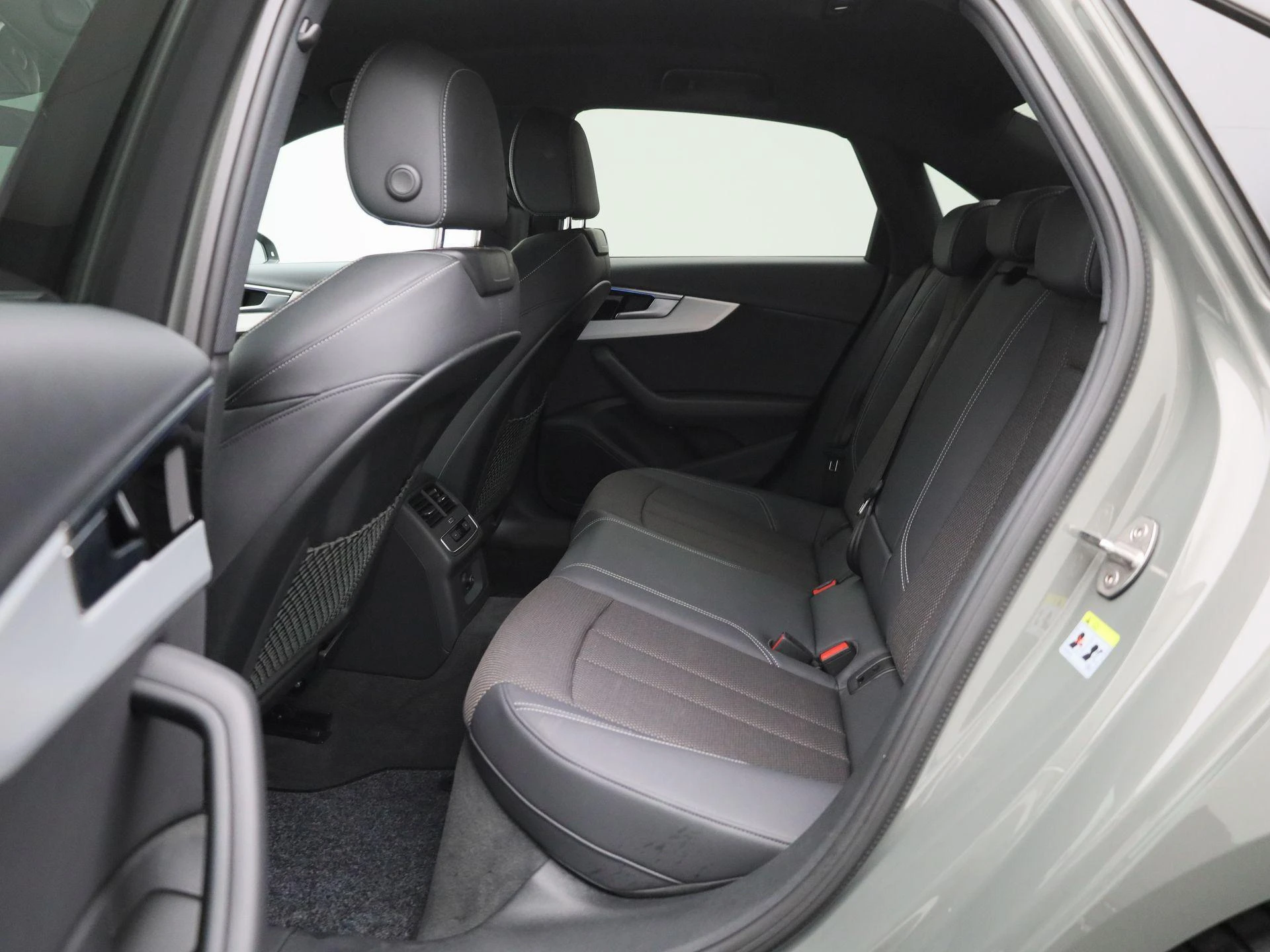 Audi-A4-image-12