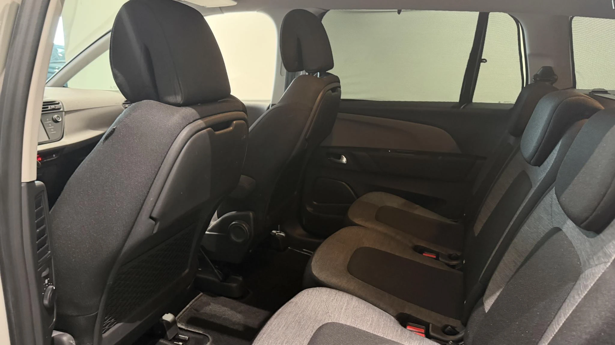 Citroën-Grand C4 Spacetourer-image-5