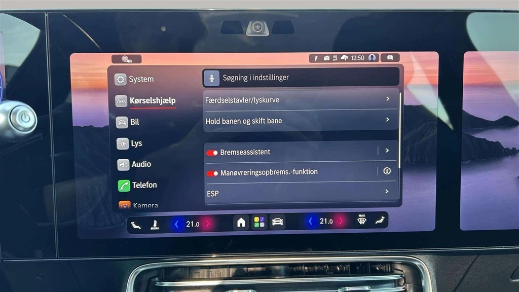 Mercedes-Benz-CLA-image-14