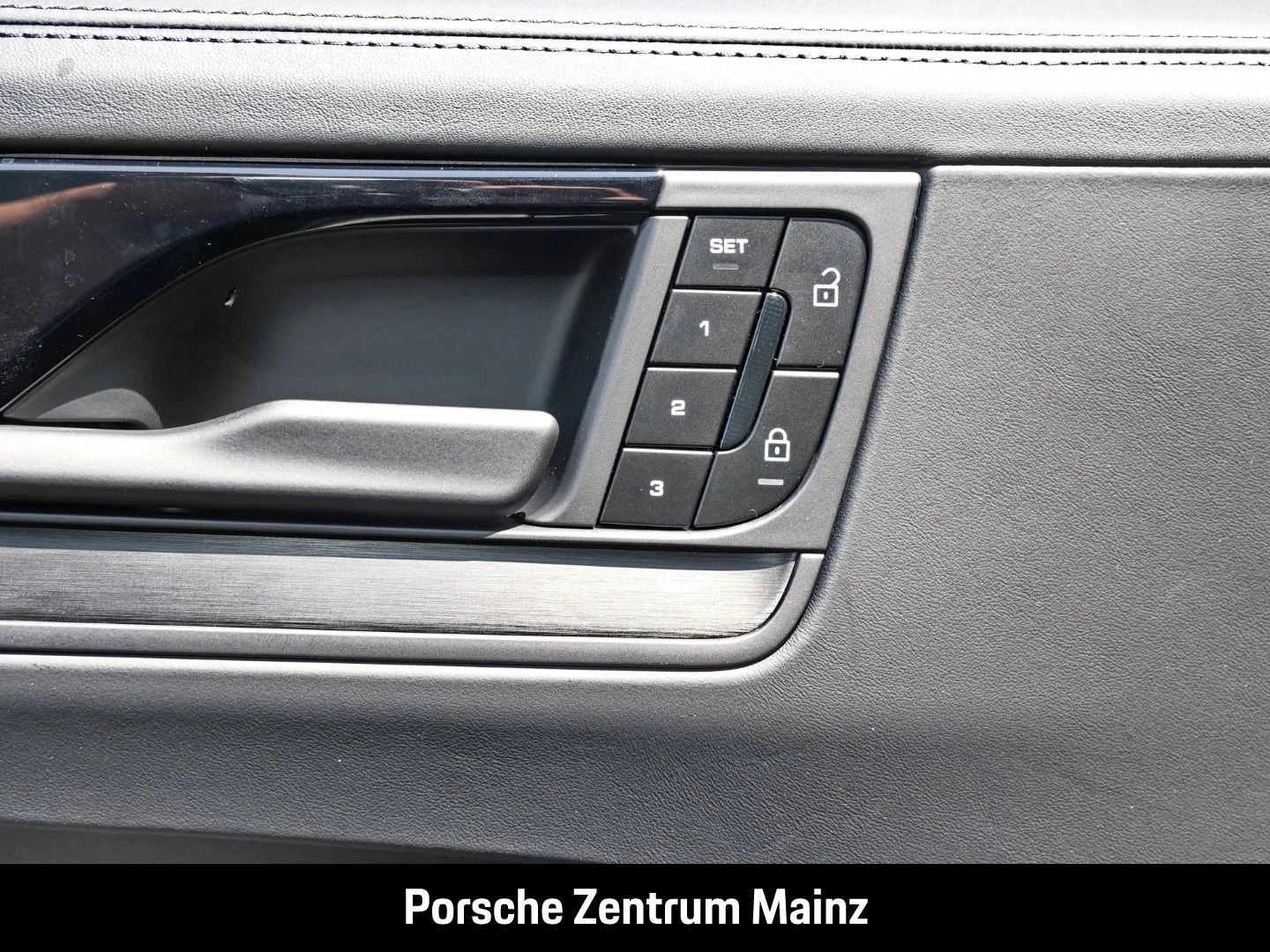 Porsche-Cayenne-image-29