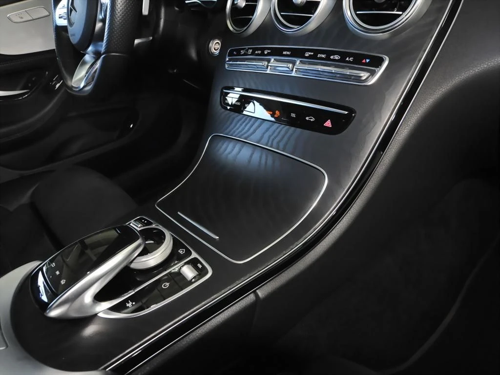 Mercedes-Benz-C-Klasse 180-image-10
