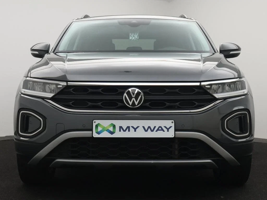 Volkswagen-T-Roc-image-26