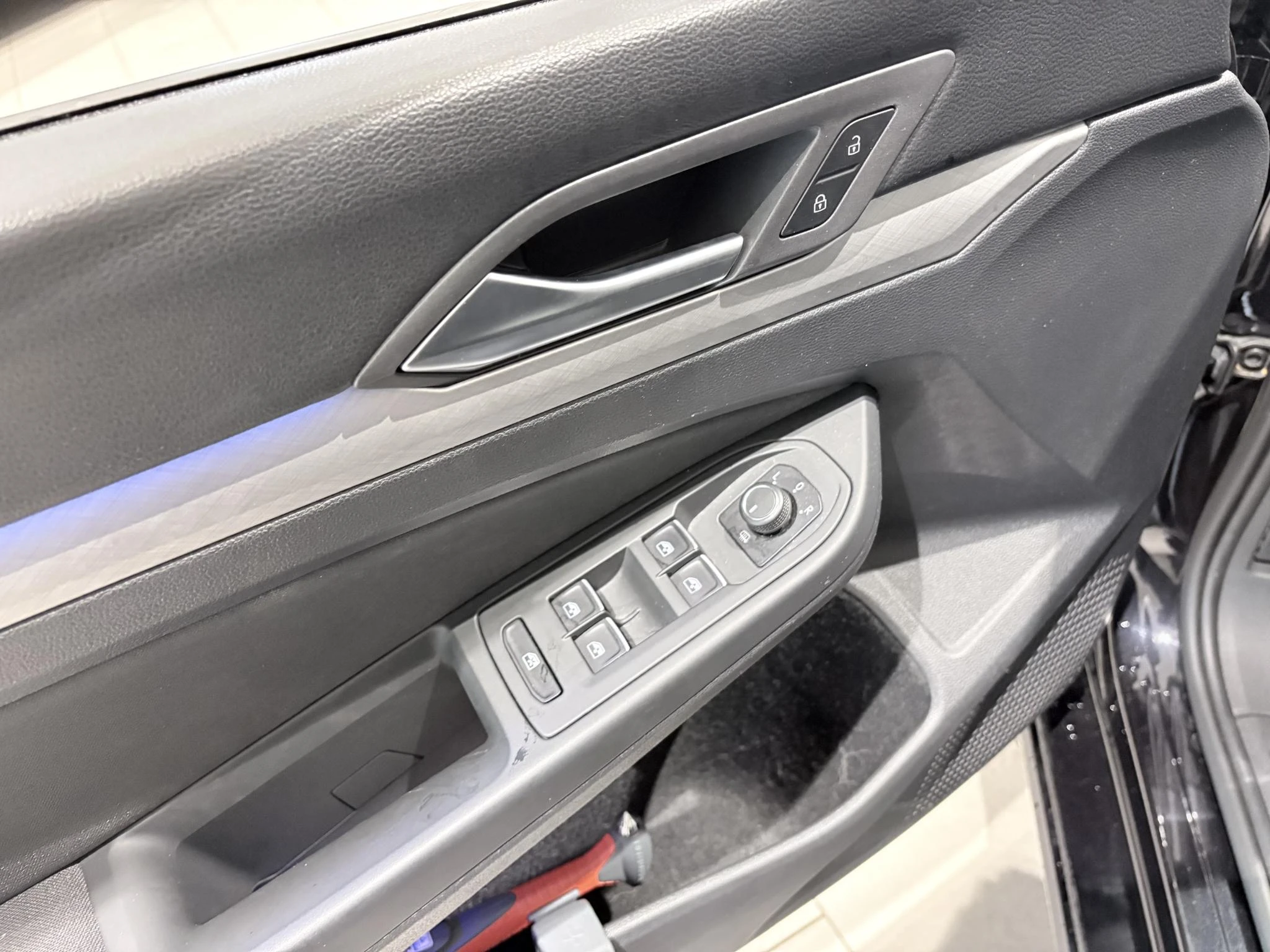 Volkswagen-Golf-image-11