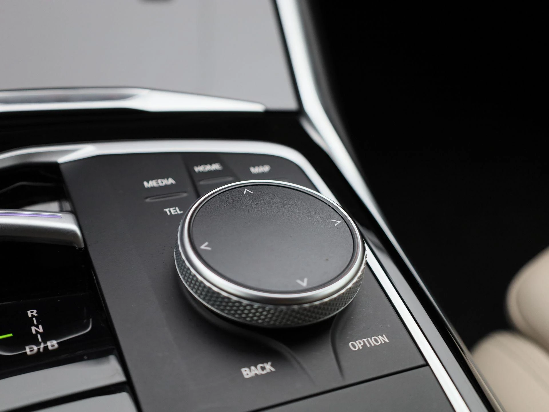 BMW-i4-image-23