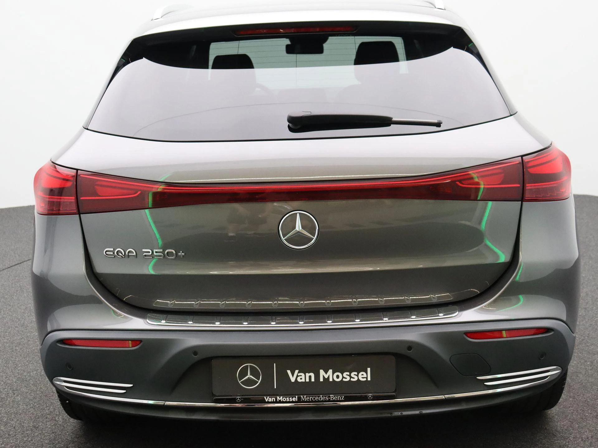Mercedes-Benz EQA 250+ Business Line