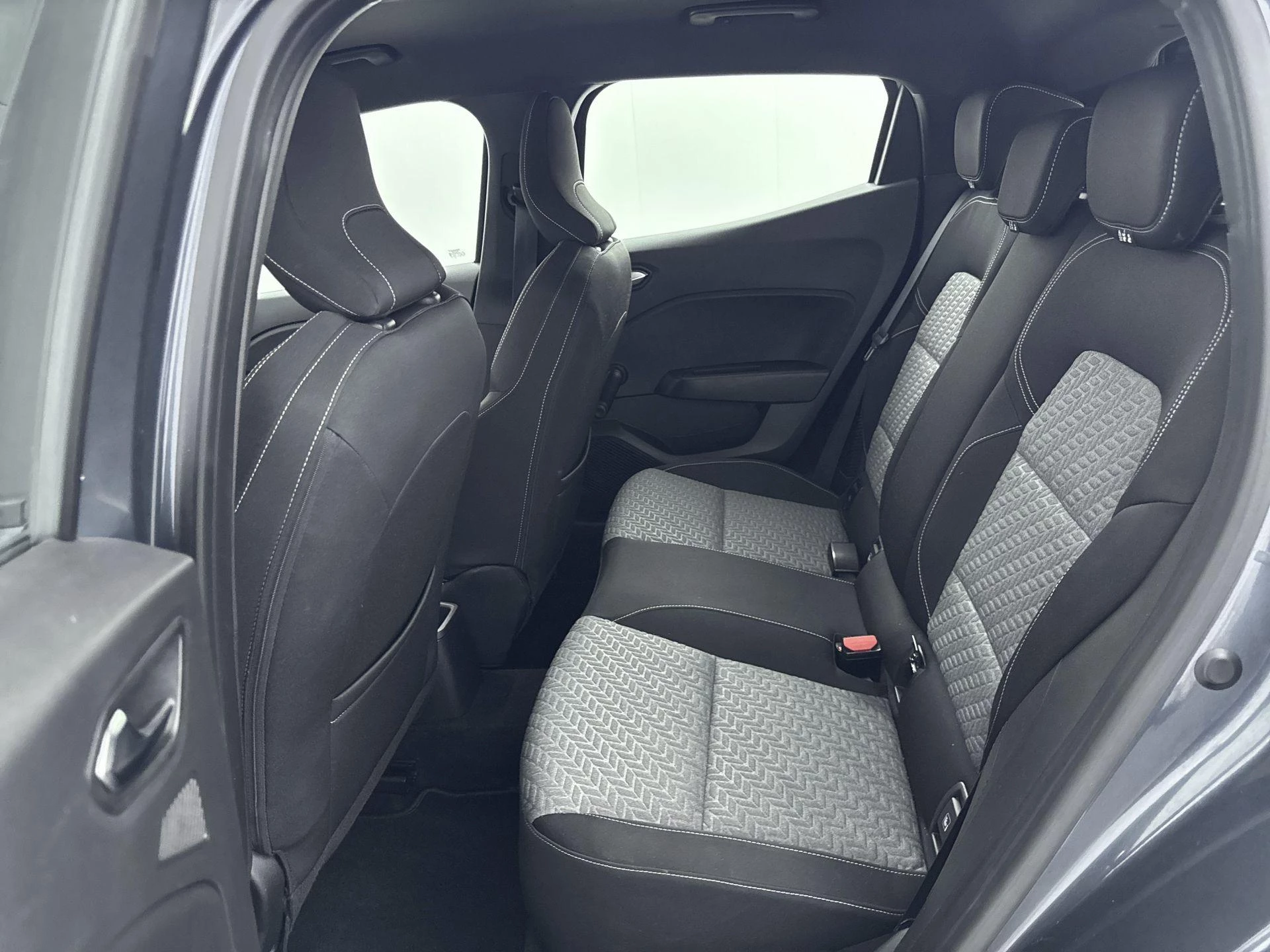 Renault Clio 1.6 E-Tech Hybrid 140Pk Business Zen