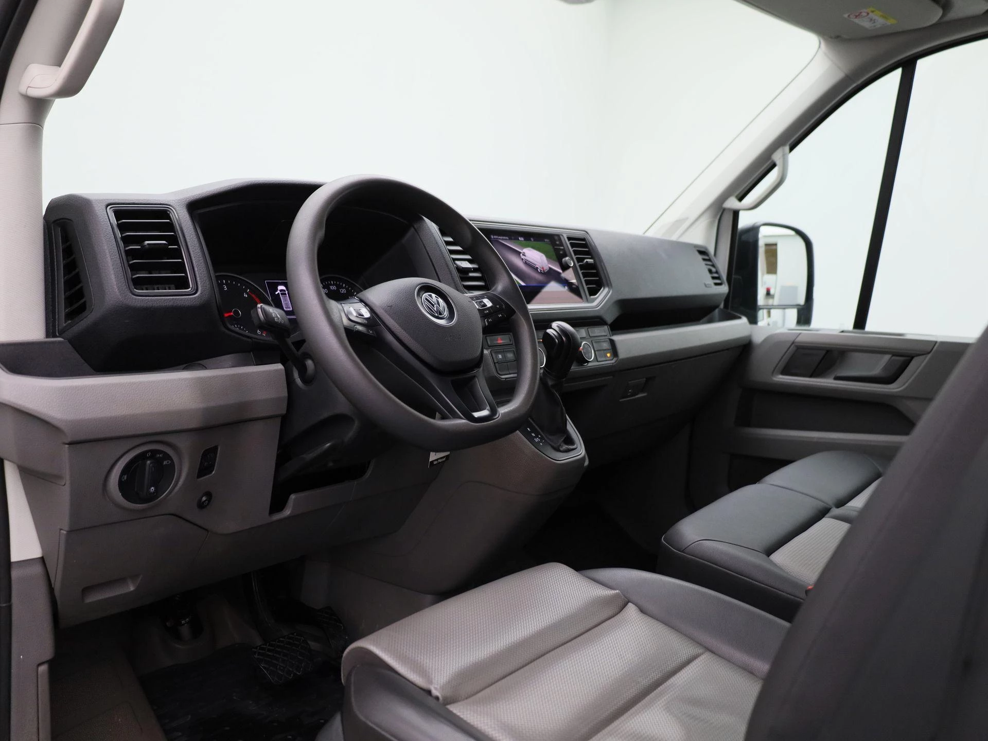 Volkswagen-Crafter-image-32