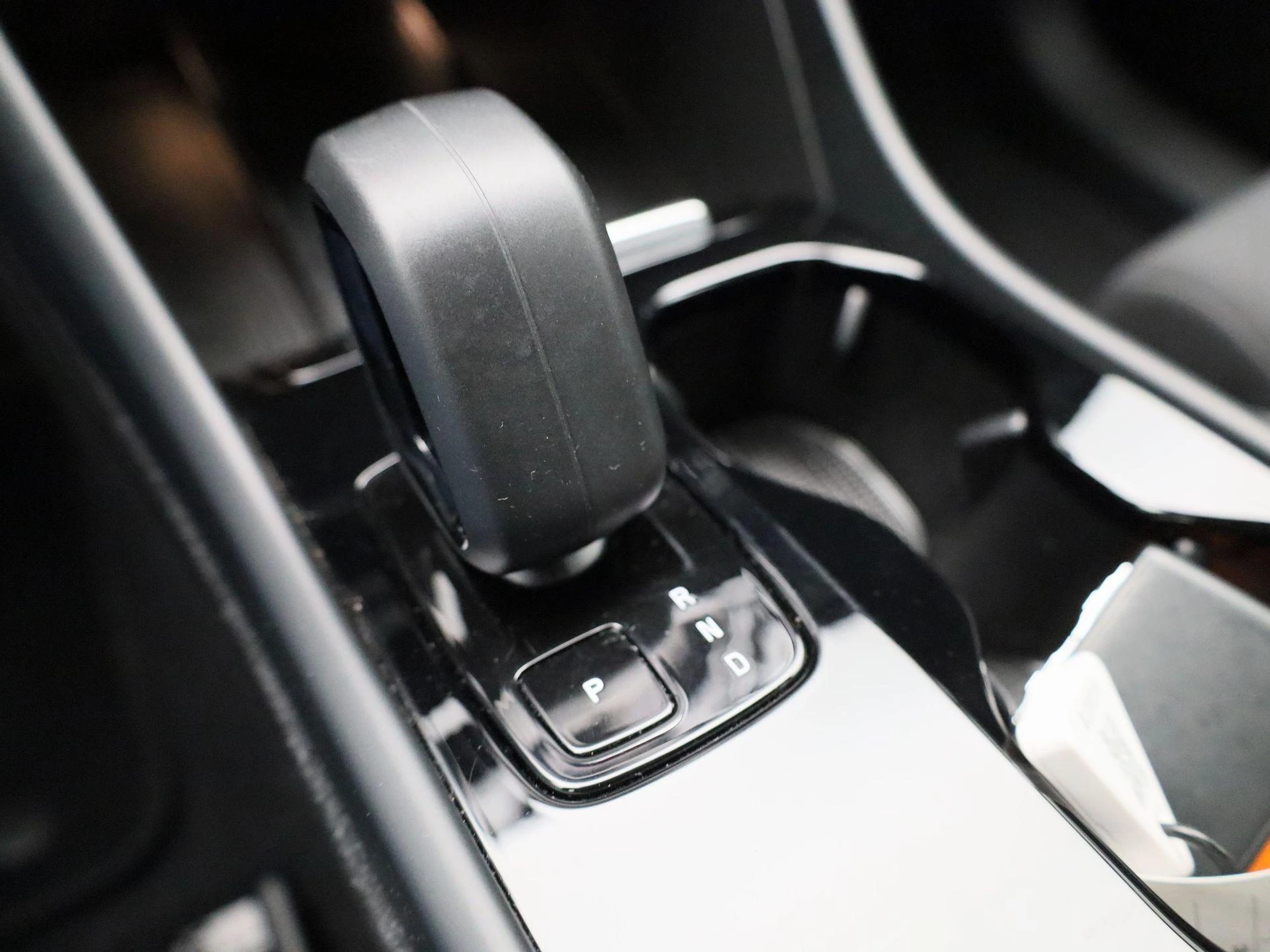 Volvo-XC40-image-24