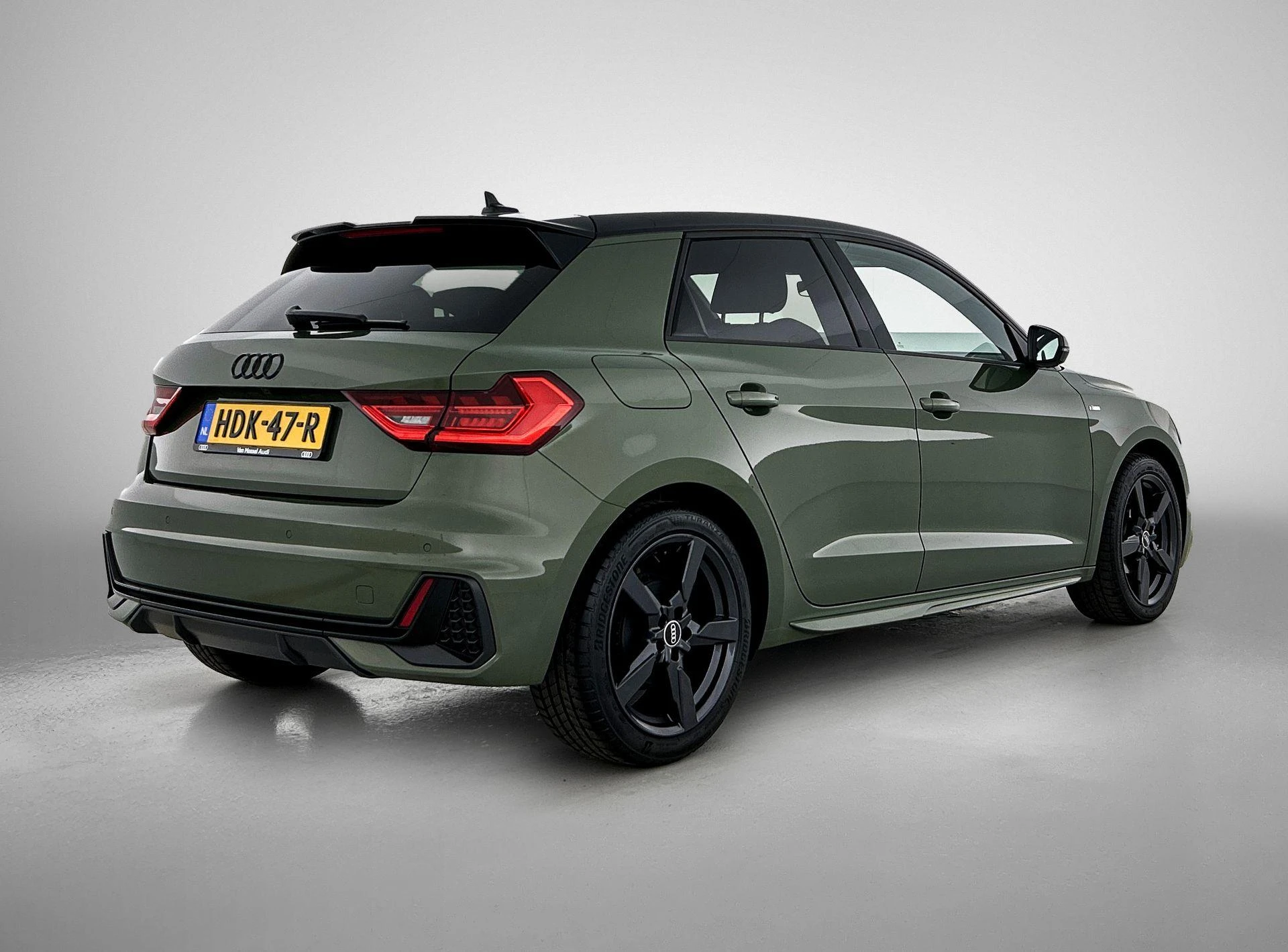 Audi-A1 Sportback-image-3
