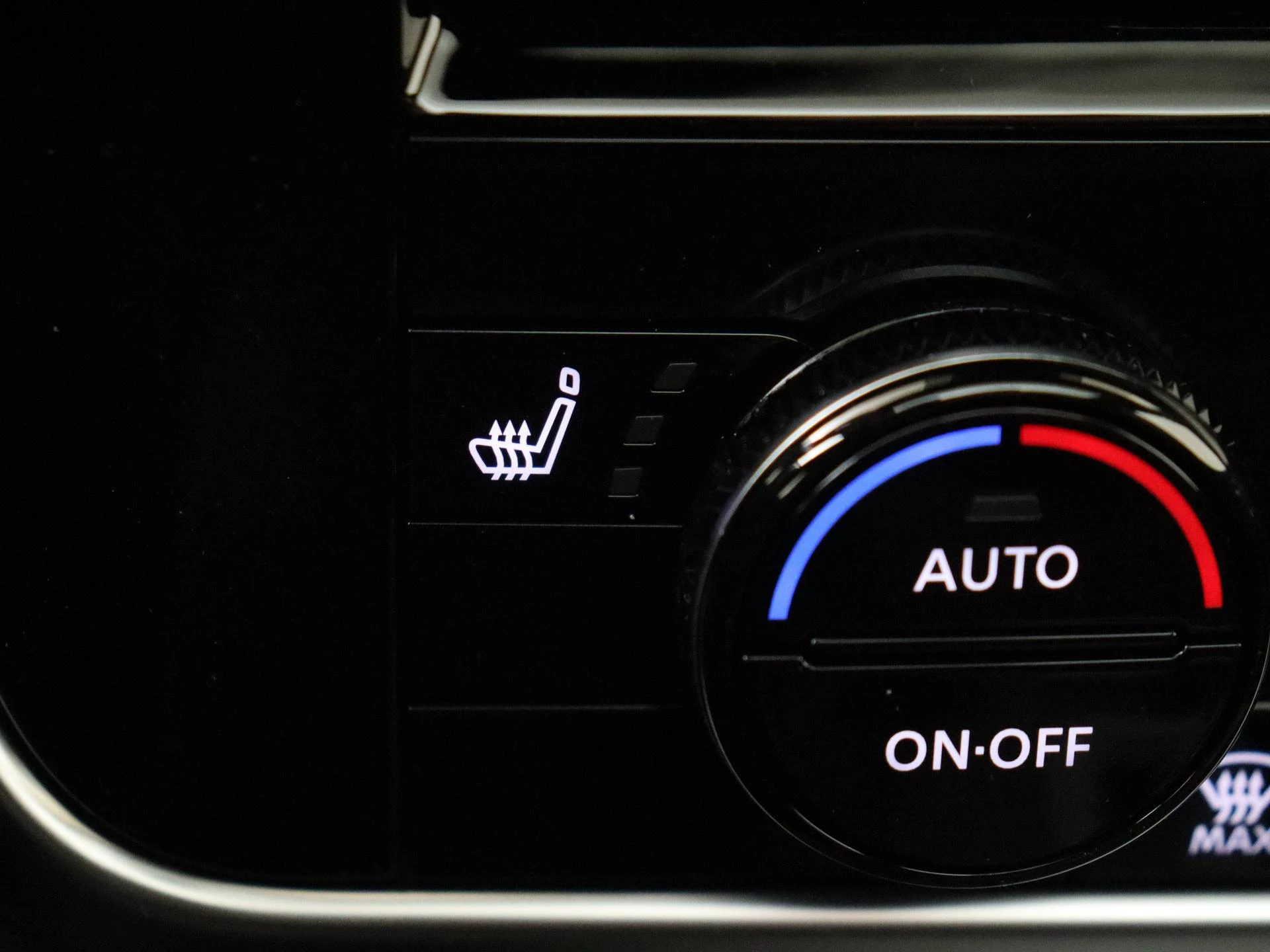 Nissan-QASHQAI-image-21