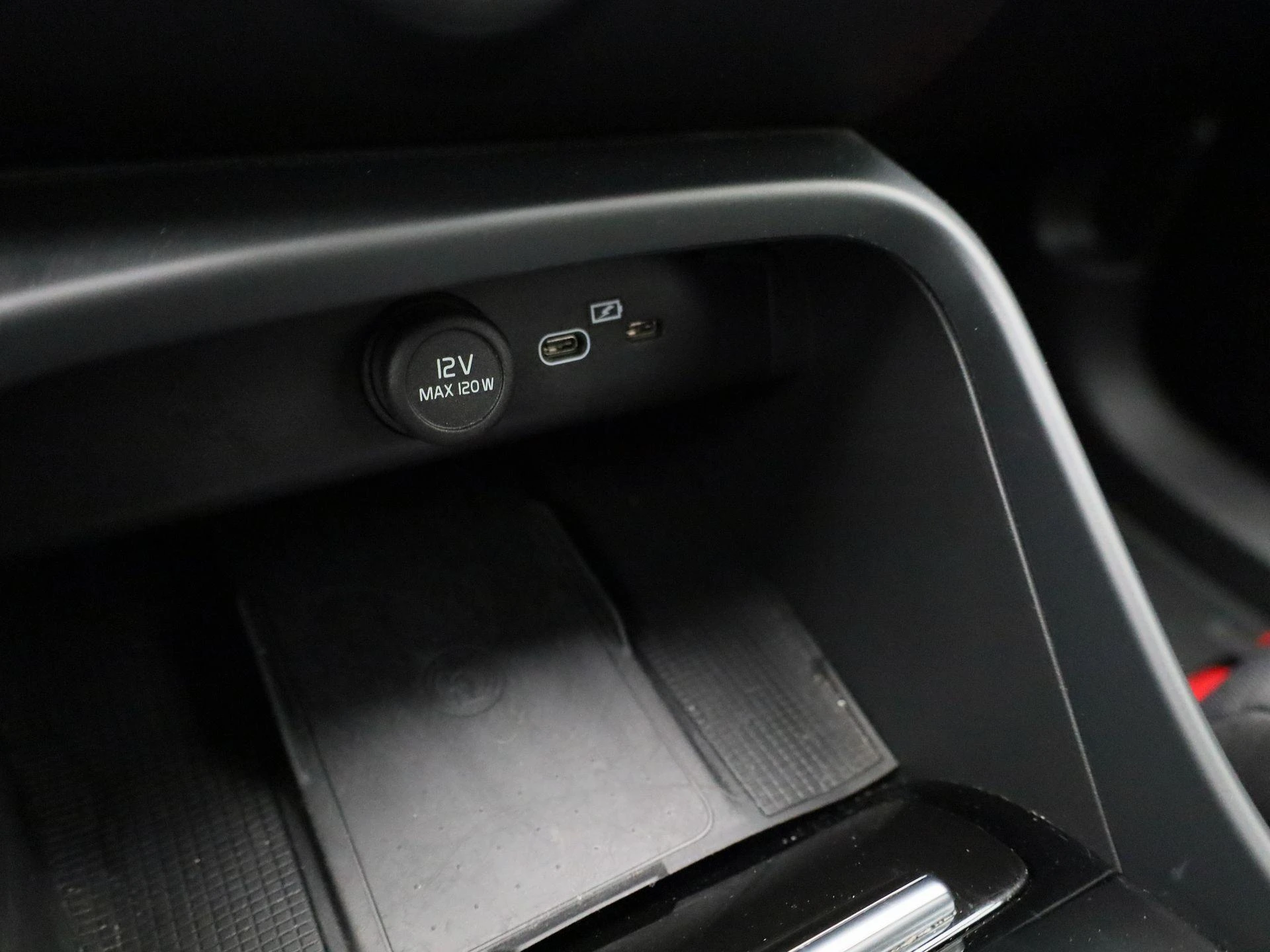 Volvo-XC40-image-20
