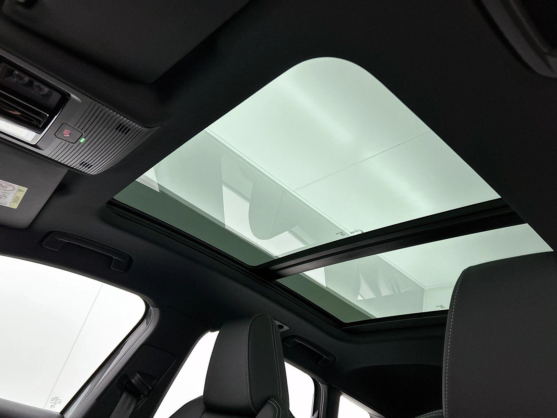 Audi-Q4 e-tron-image-32