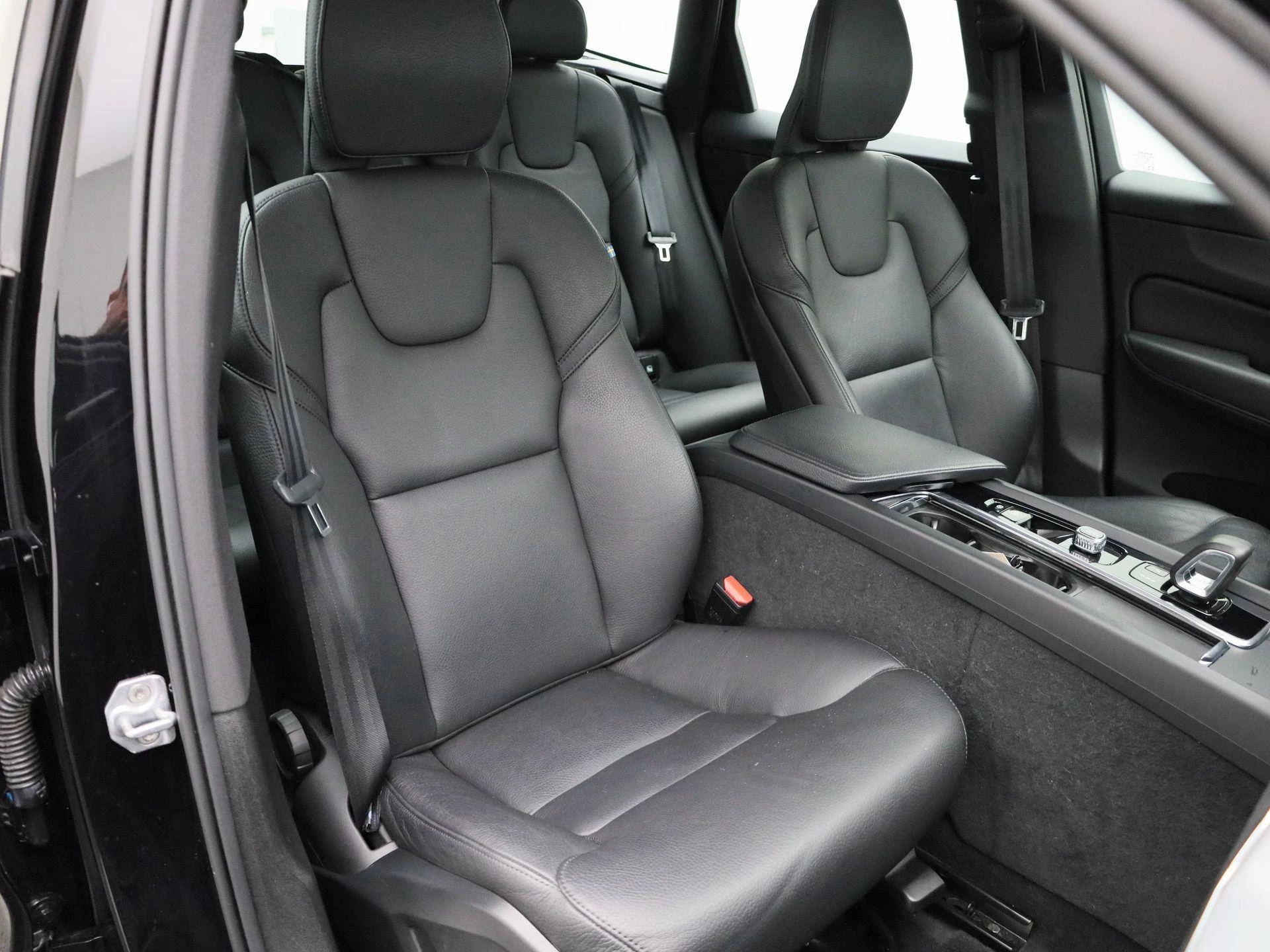 Volvo-XC60-image-33