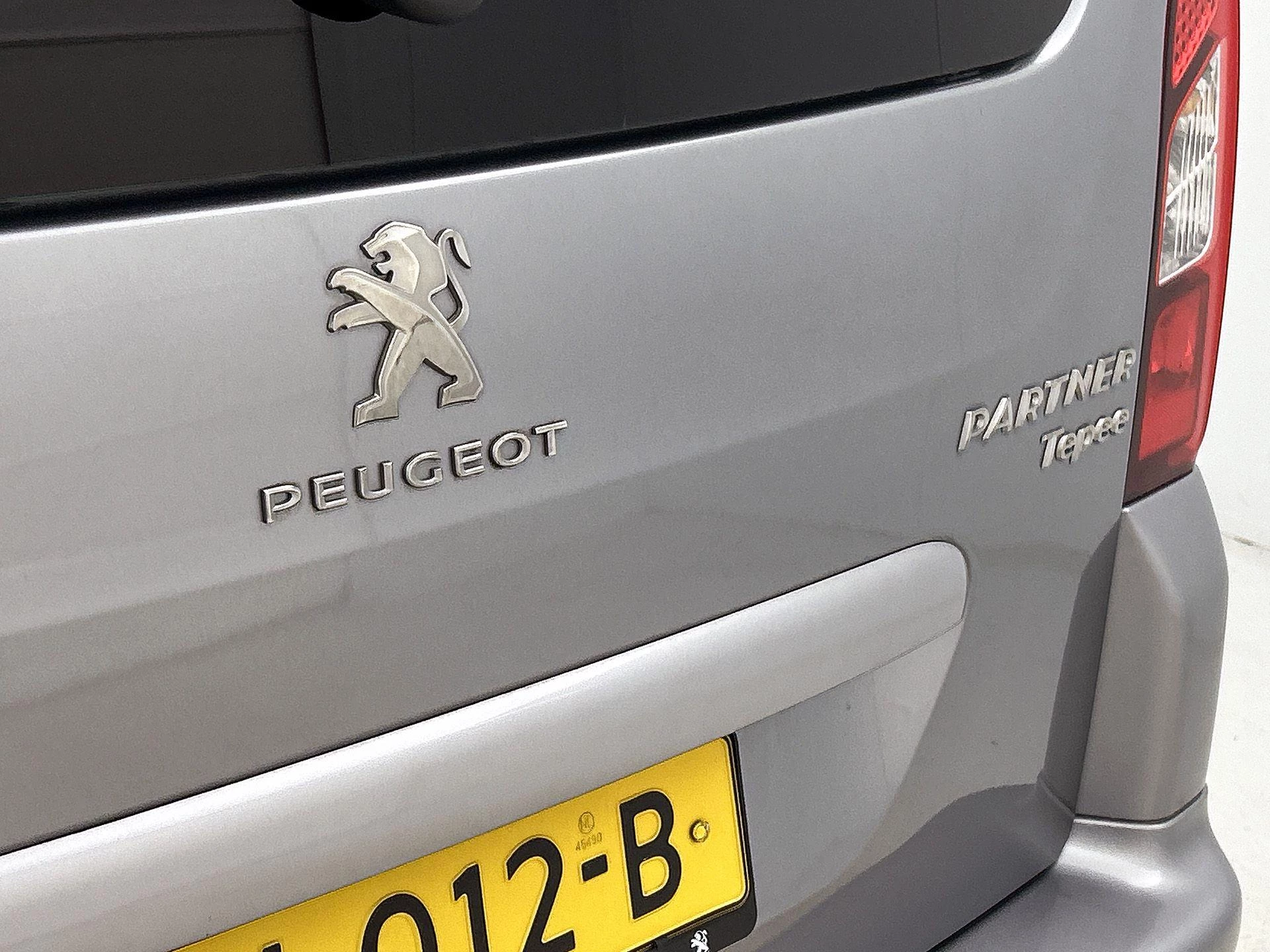 Peugeot e-Partner Tepee Electric Allure