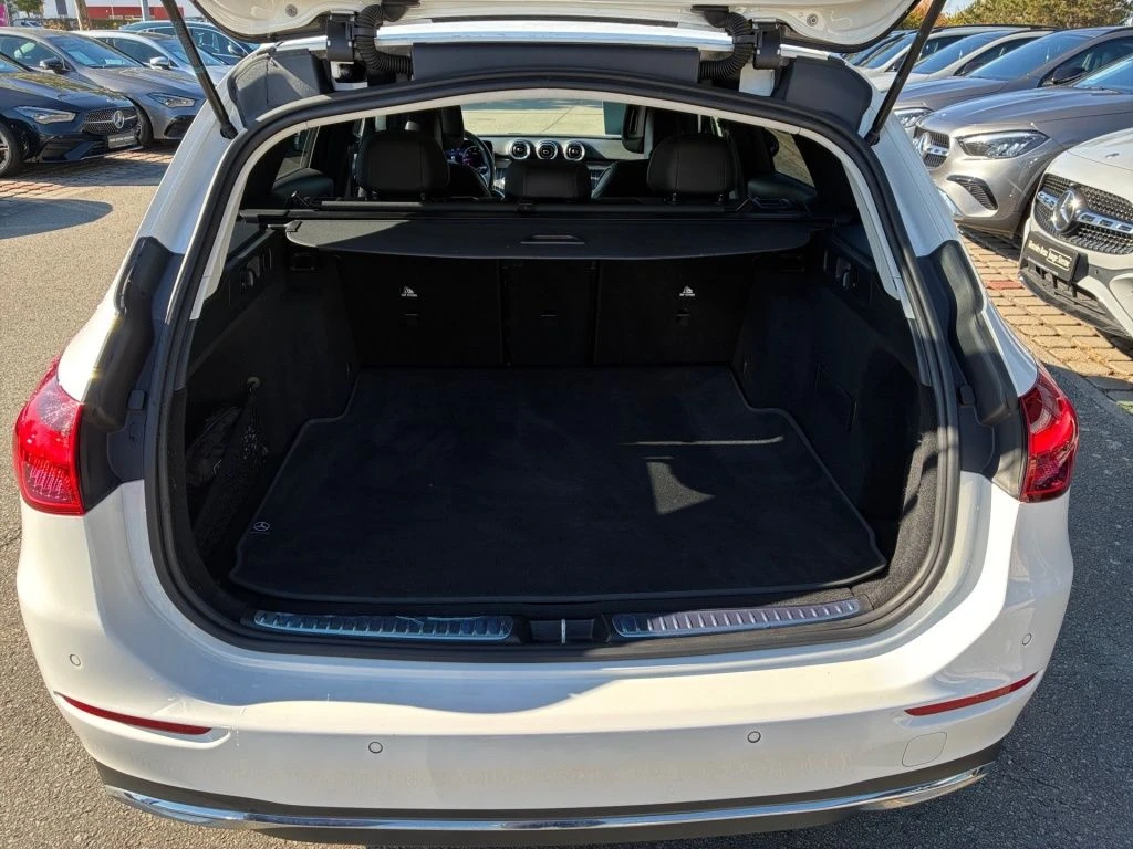 Mercedes-Benz-C-Klasse 200-image-13