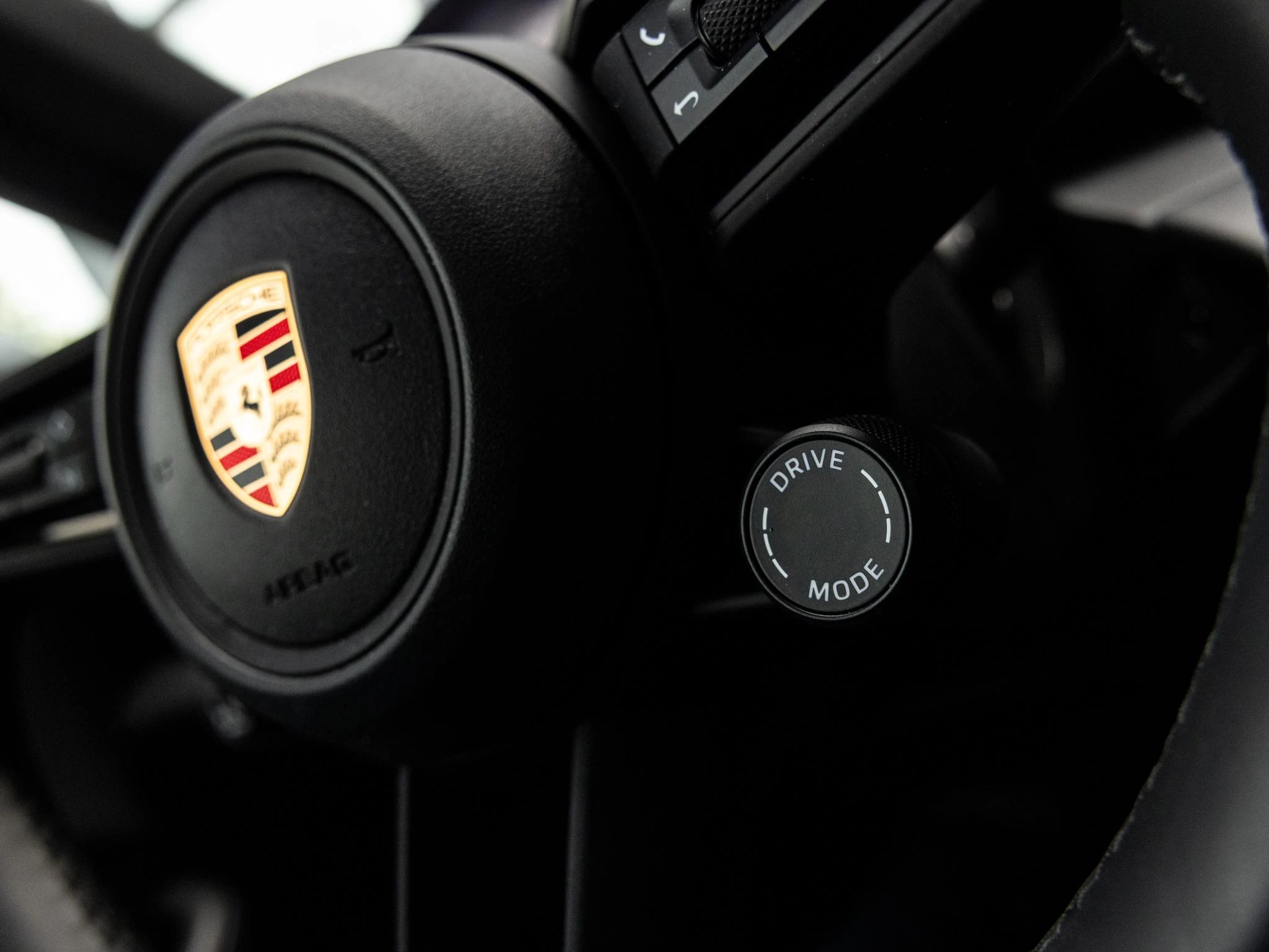 Porsche-Macan-image-15